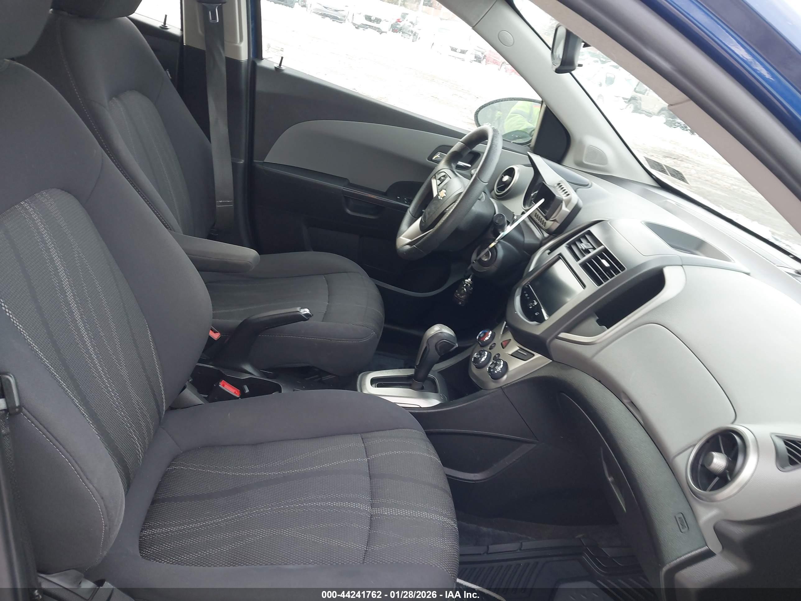 CHEVROLET SONIC image 5