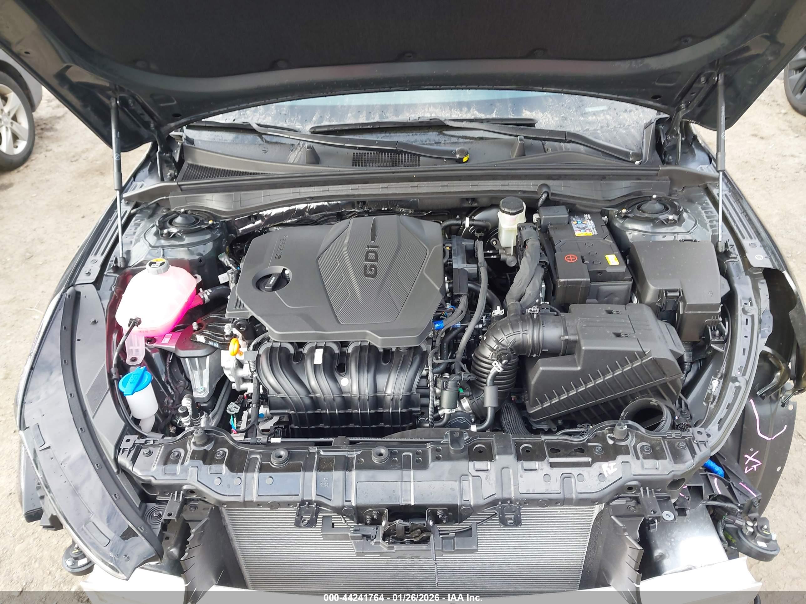 KIA K5 image 10