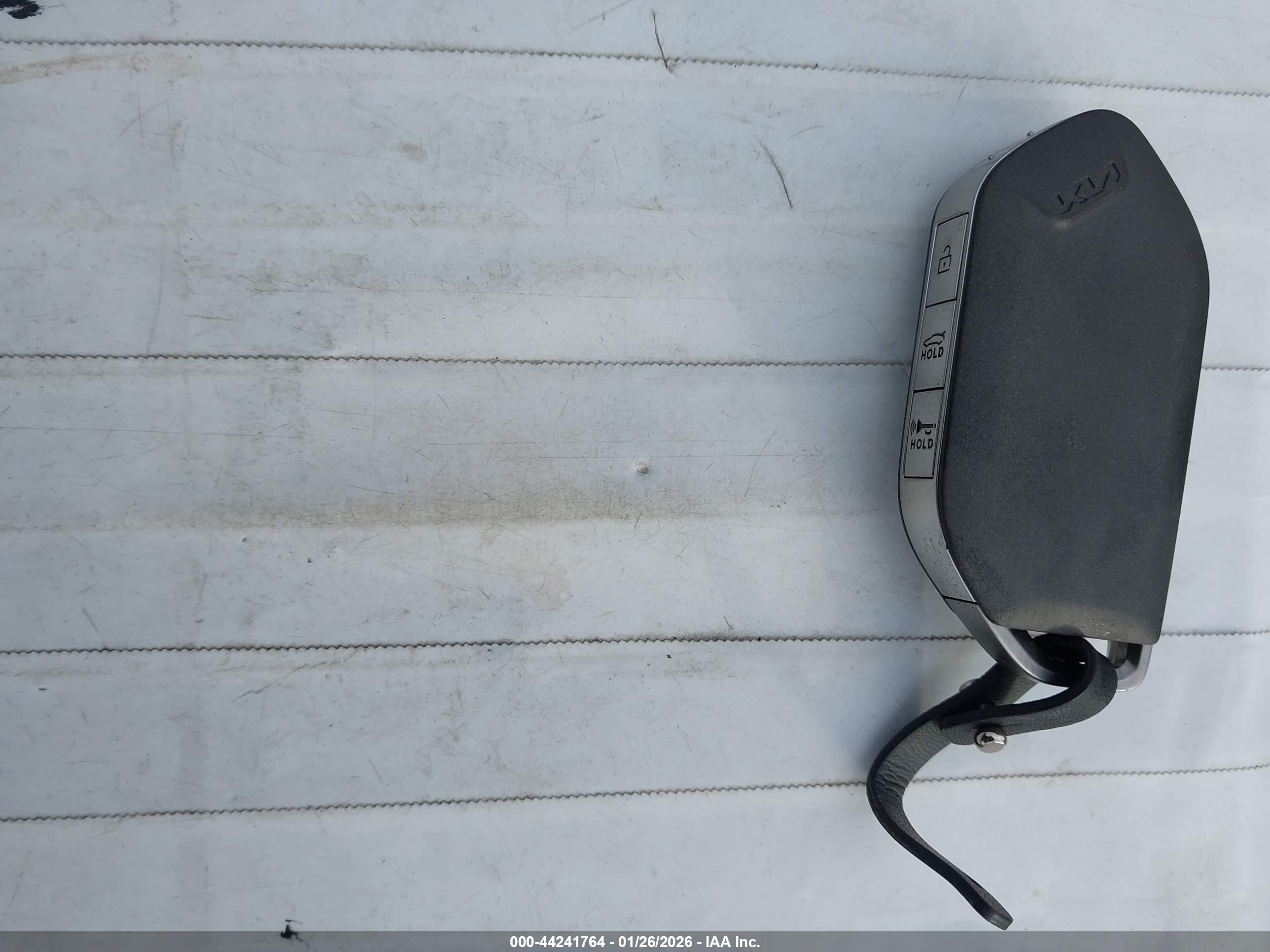 KIA K5 image 11