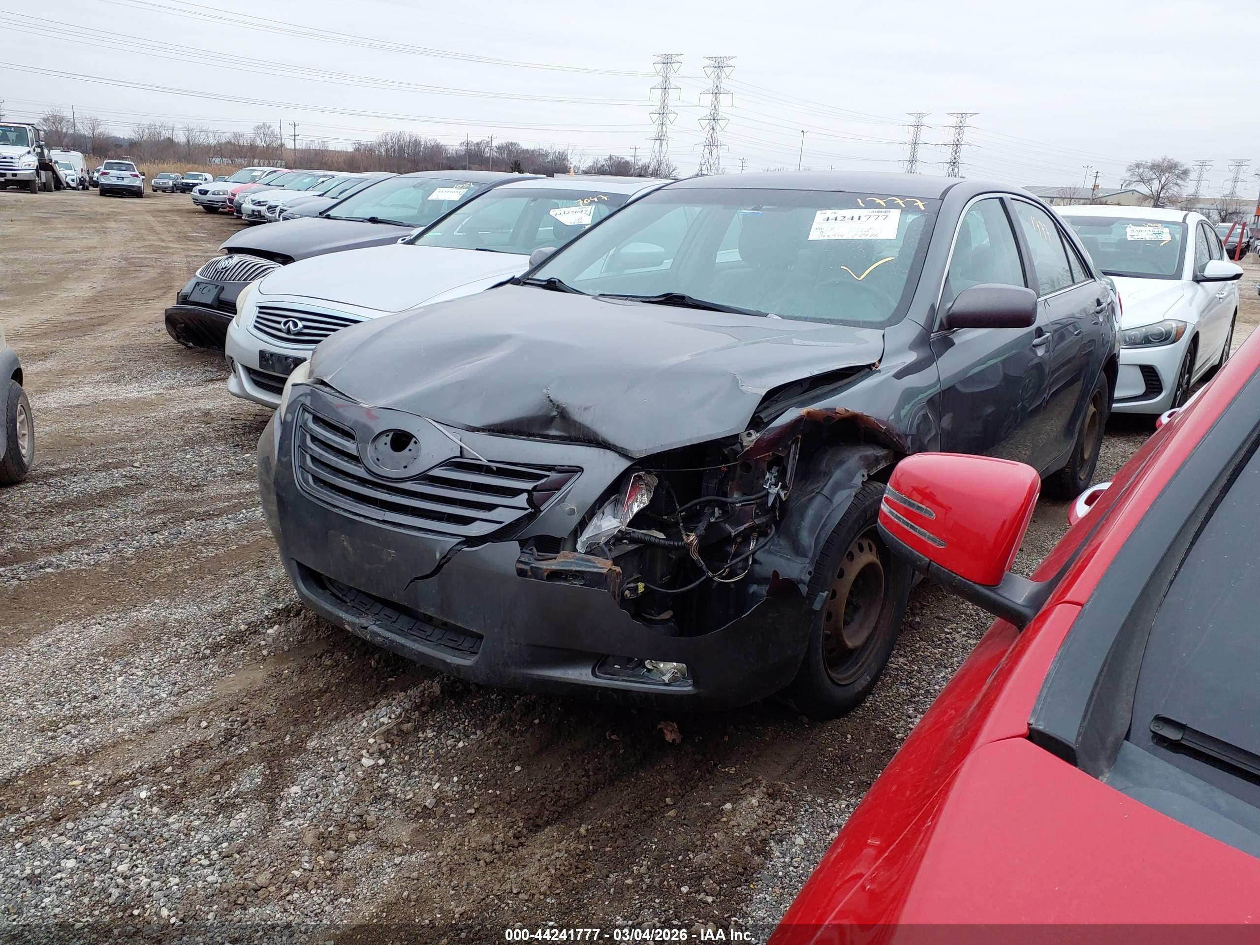 TOYOTA CAMRY image 2
