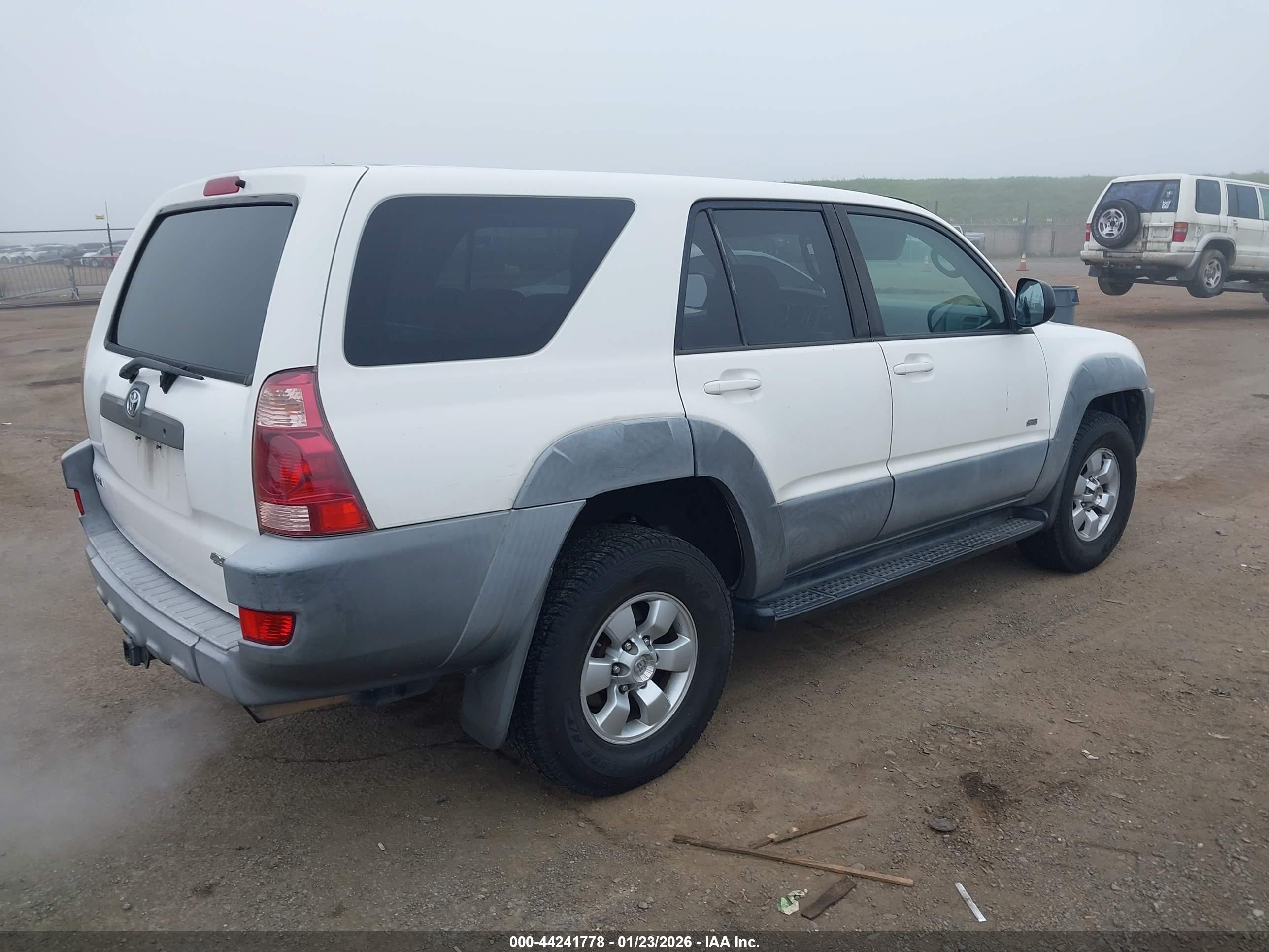 TOYOTA 4RUNNER image 4