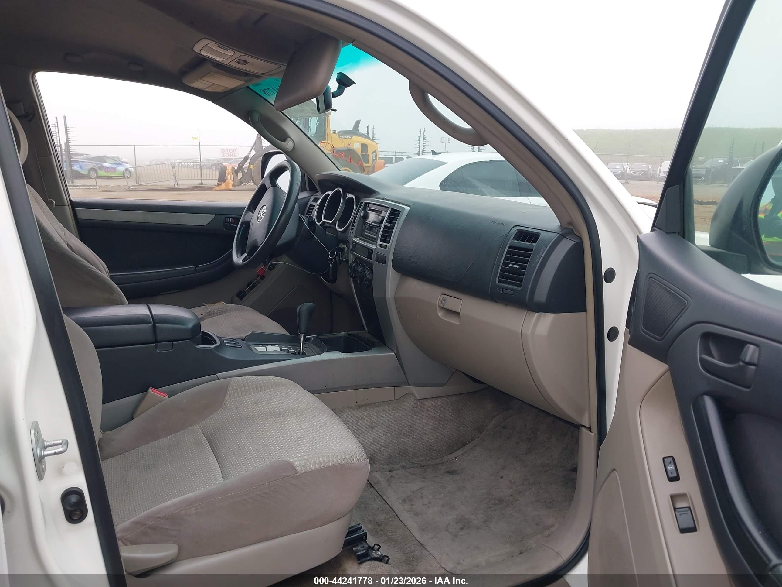 TOYOTA 4RUNNER image 5