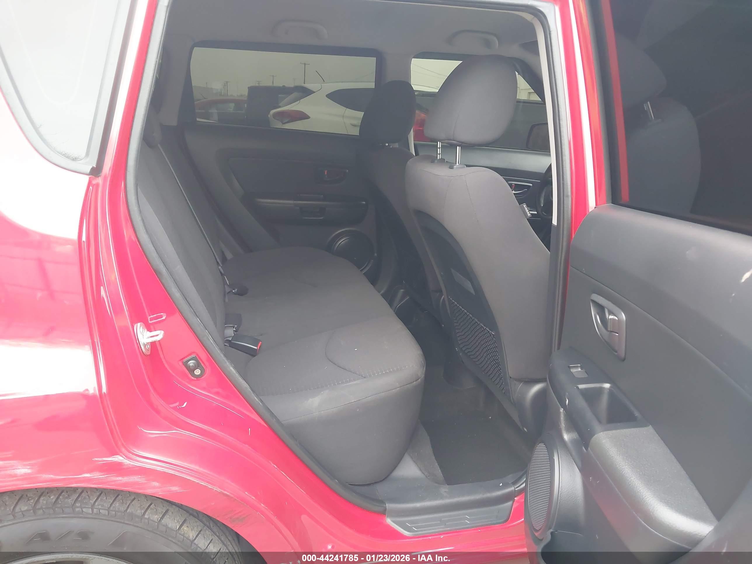 KIA SOUL image 8