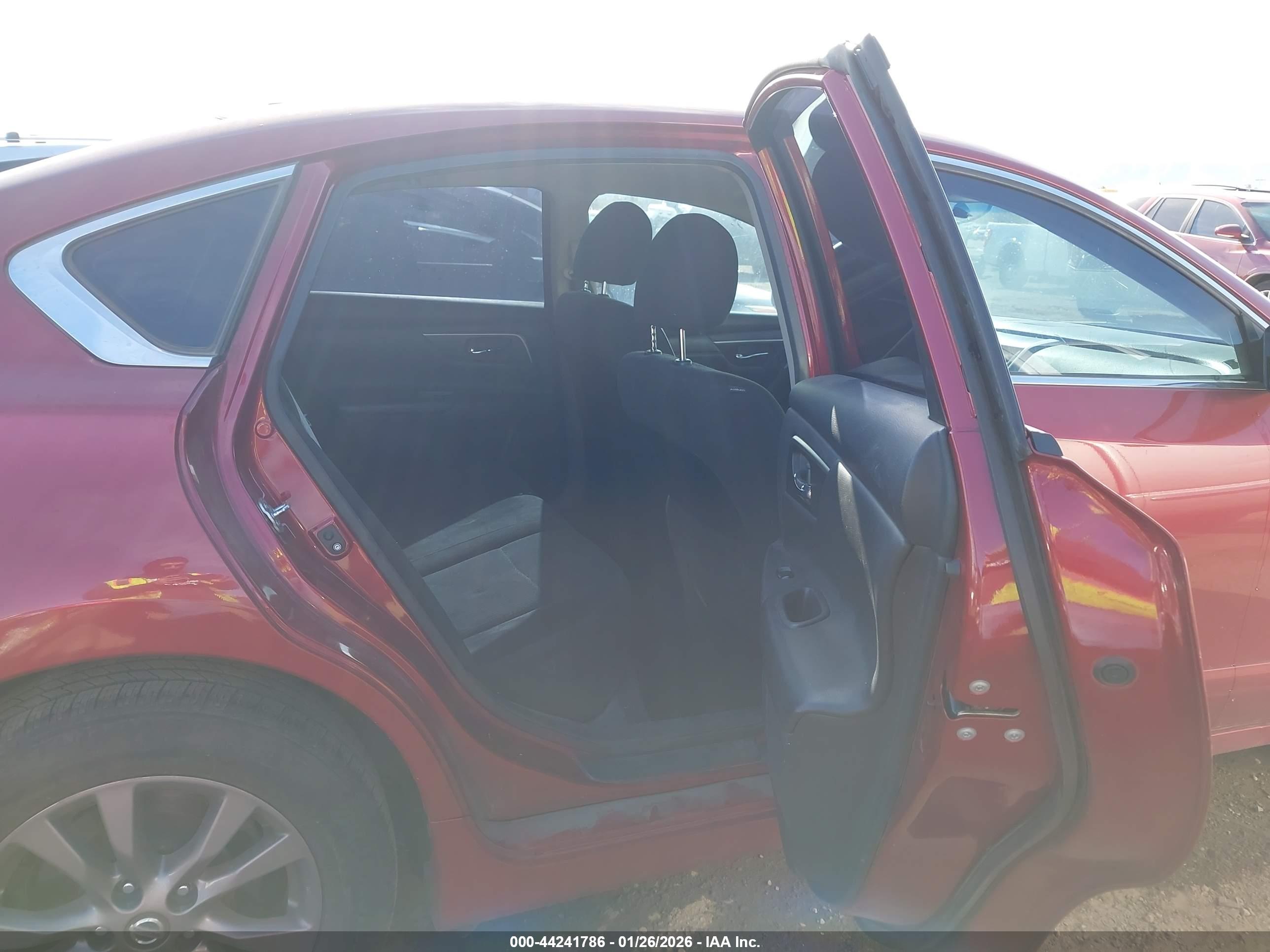 NISSAN ALTIMA image 8