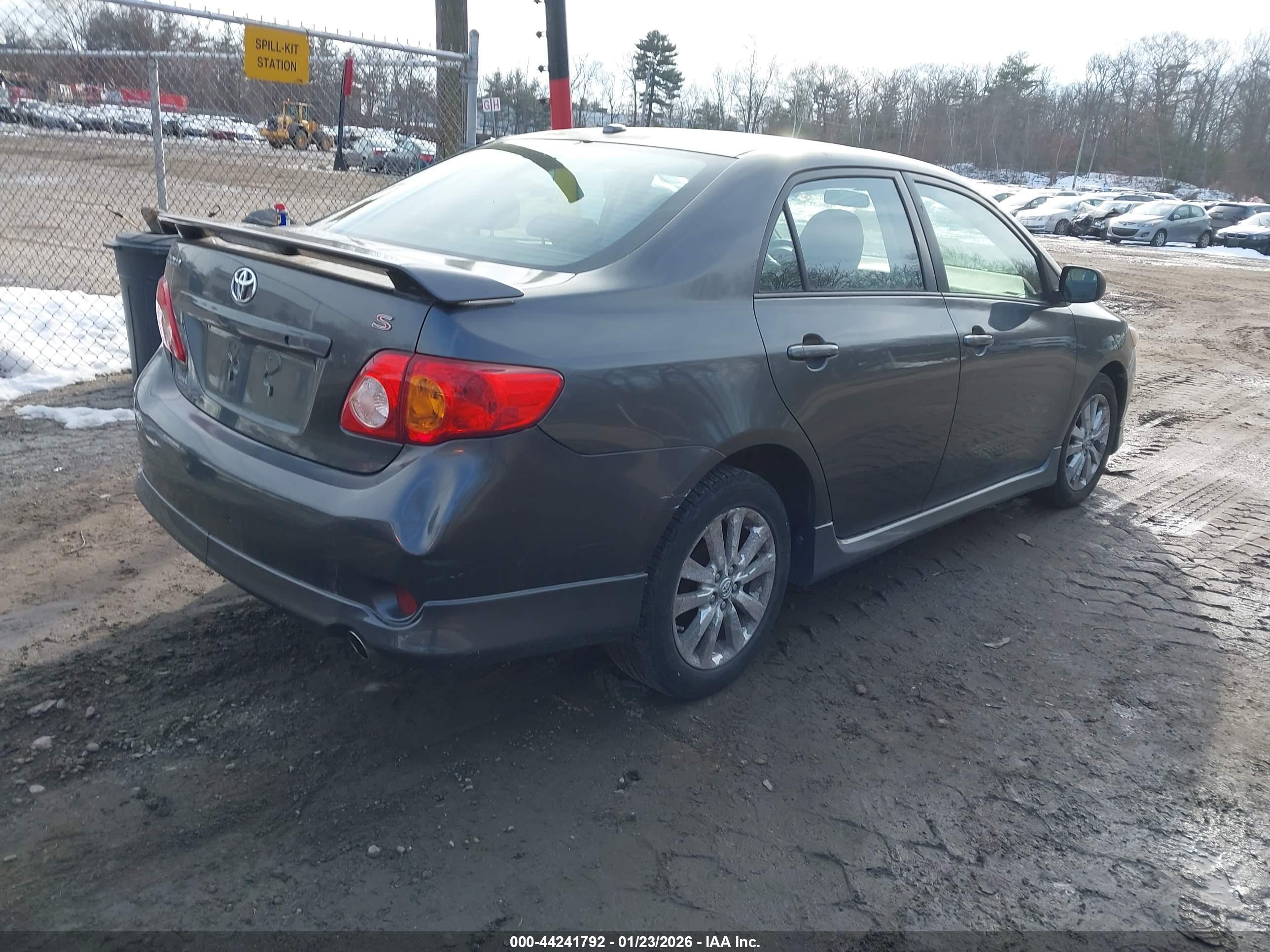 TOYOTA COROLLA image 4