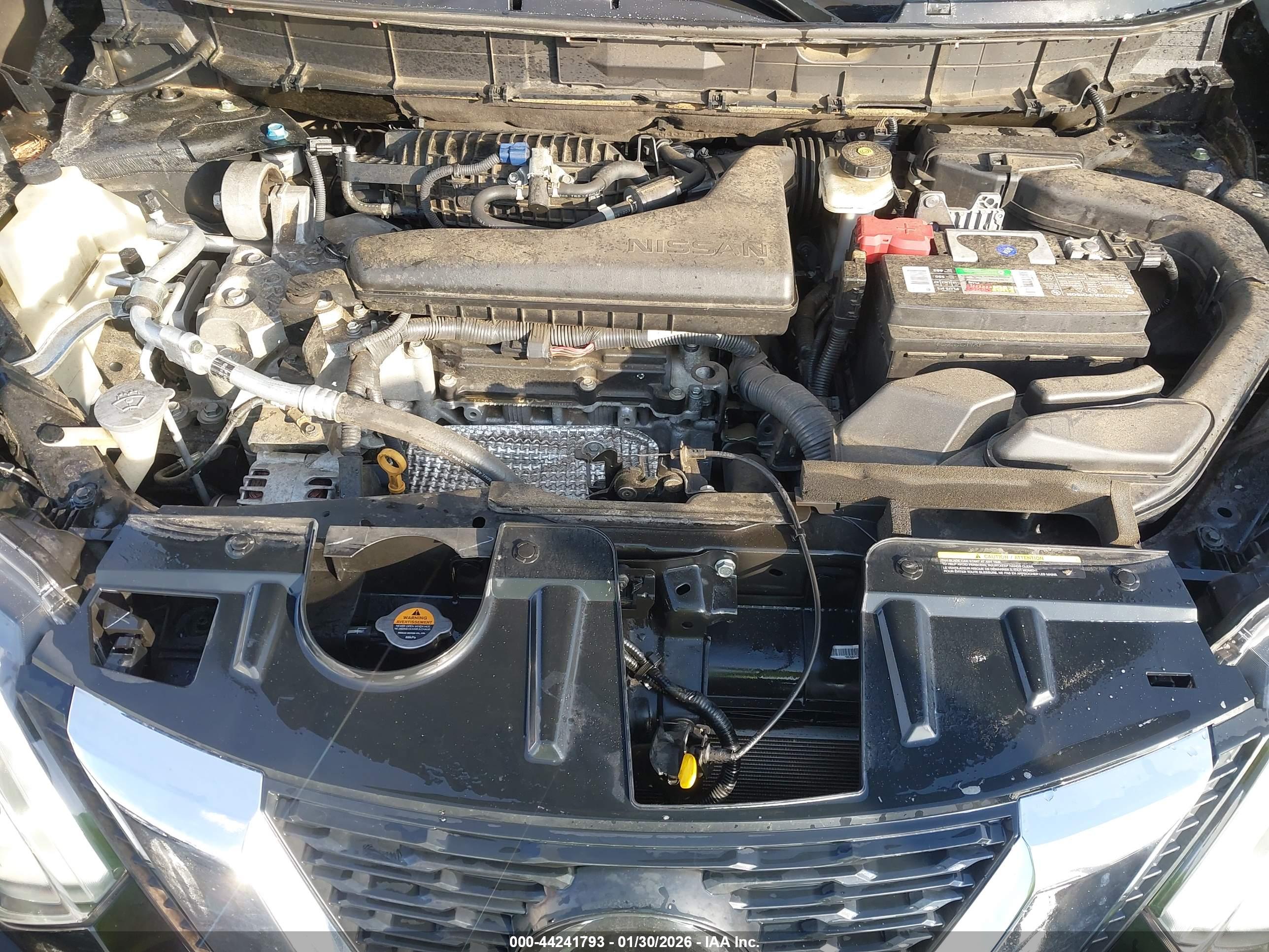 NISSAN ROGUE image 10