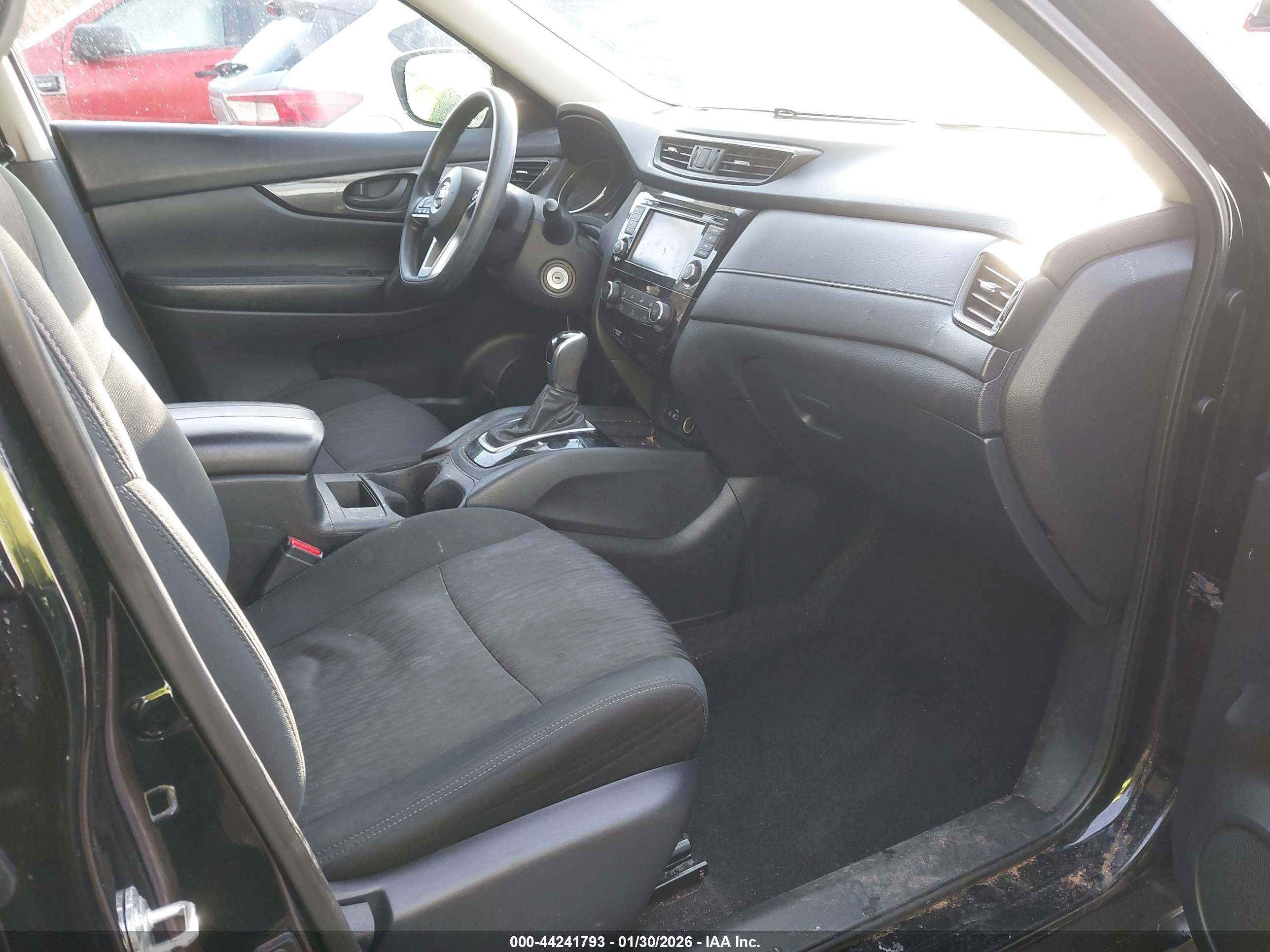 NISSAN ROGUE image 5