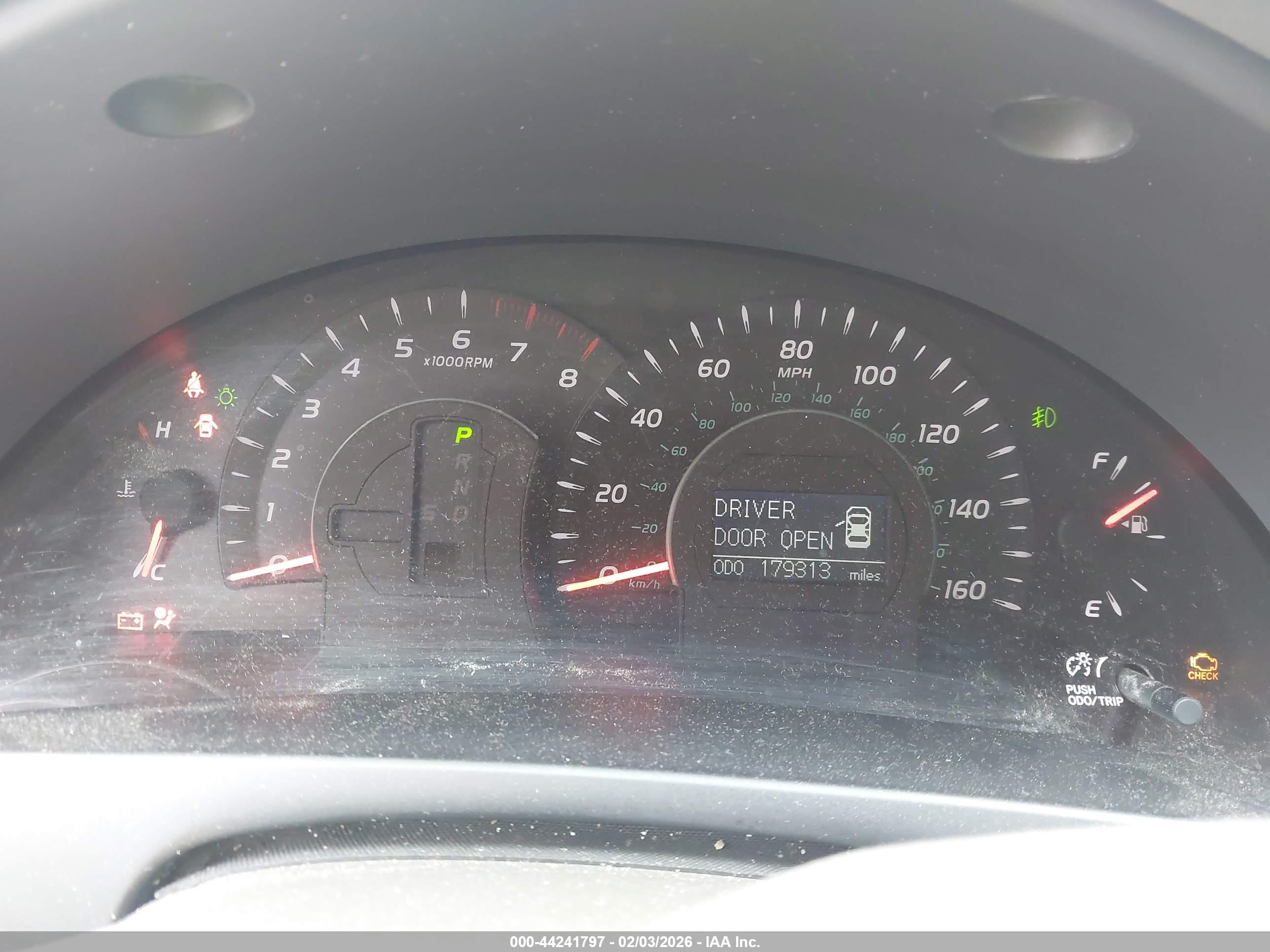 TOYOTA CAMRY image 7