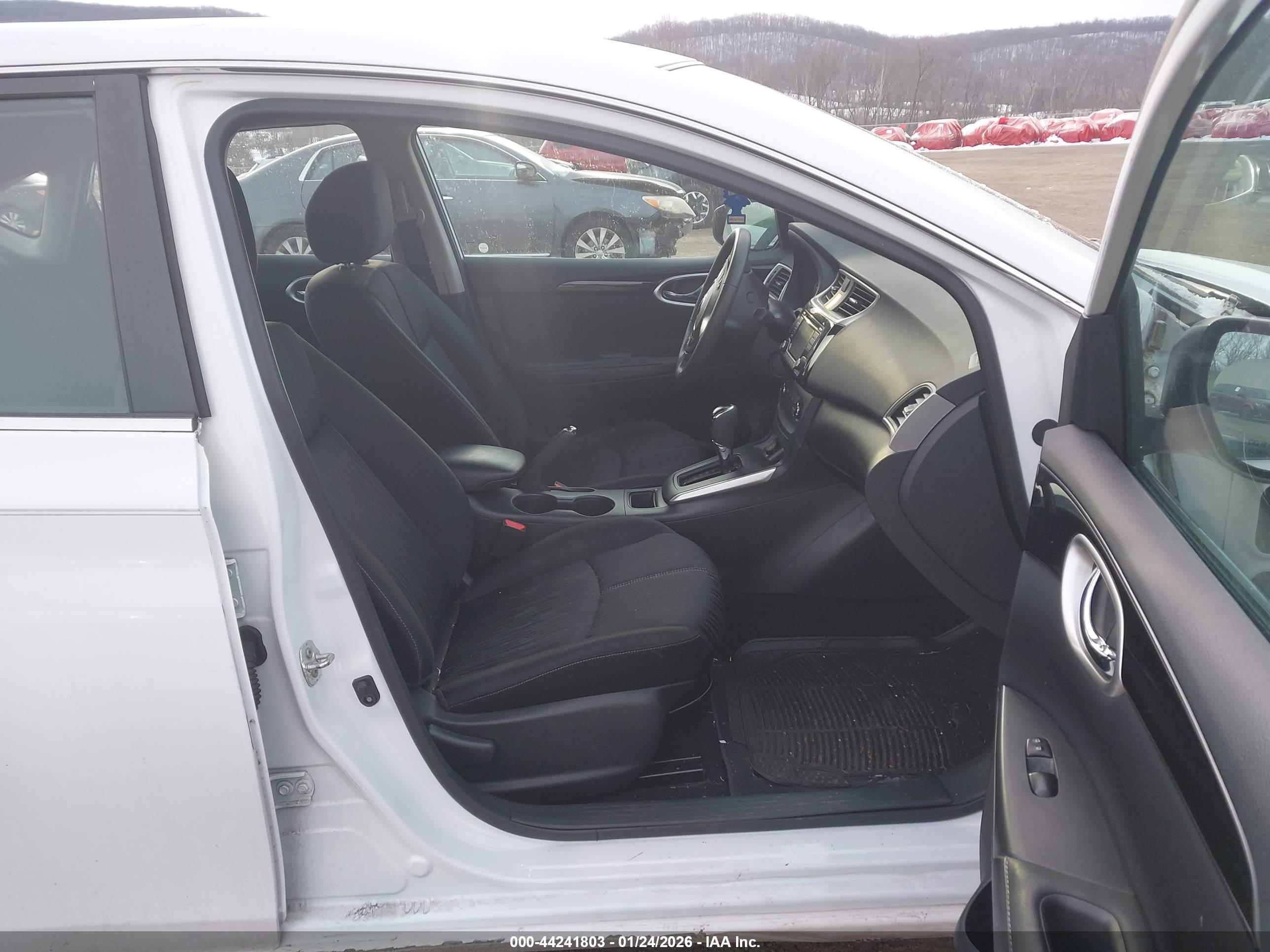 NISSAN SENTRA image 5