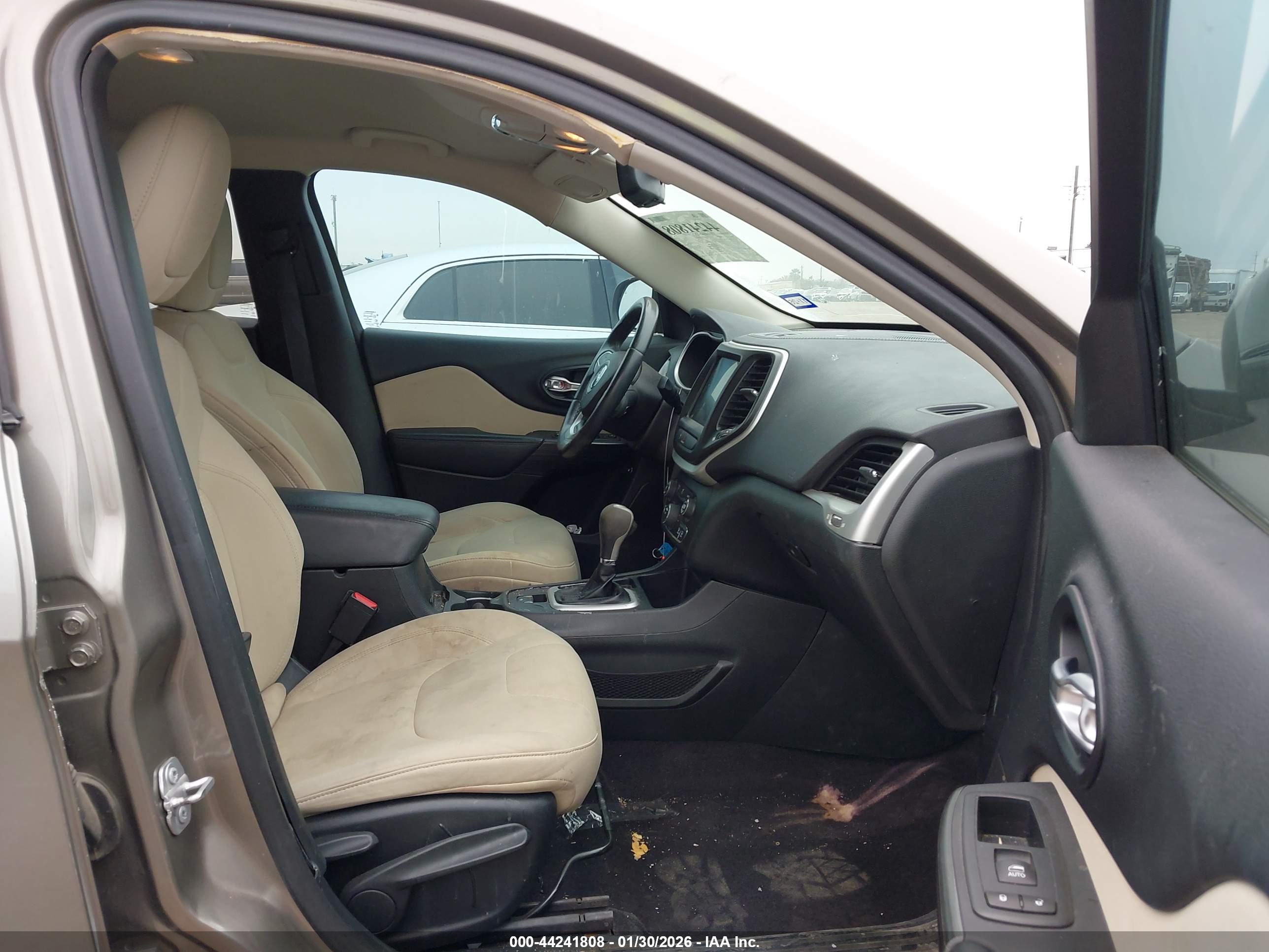 JEEP CHEROKEE image 5
