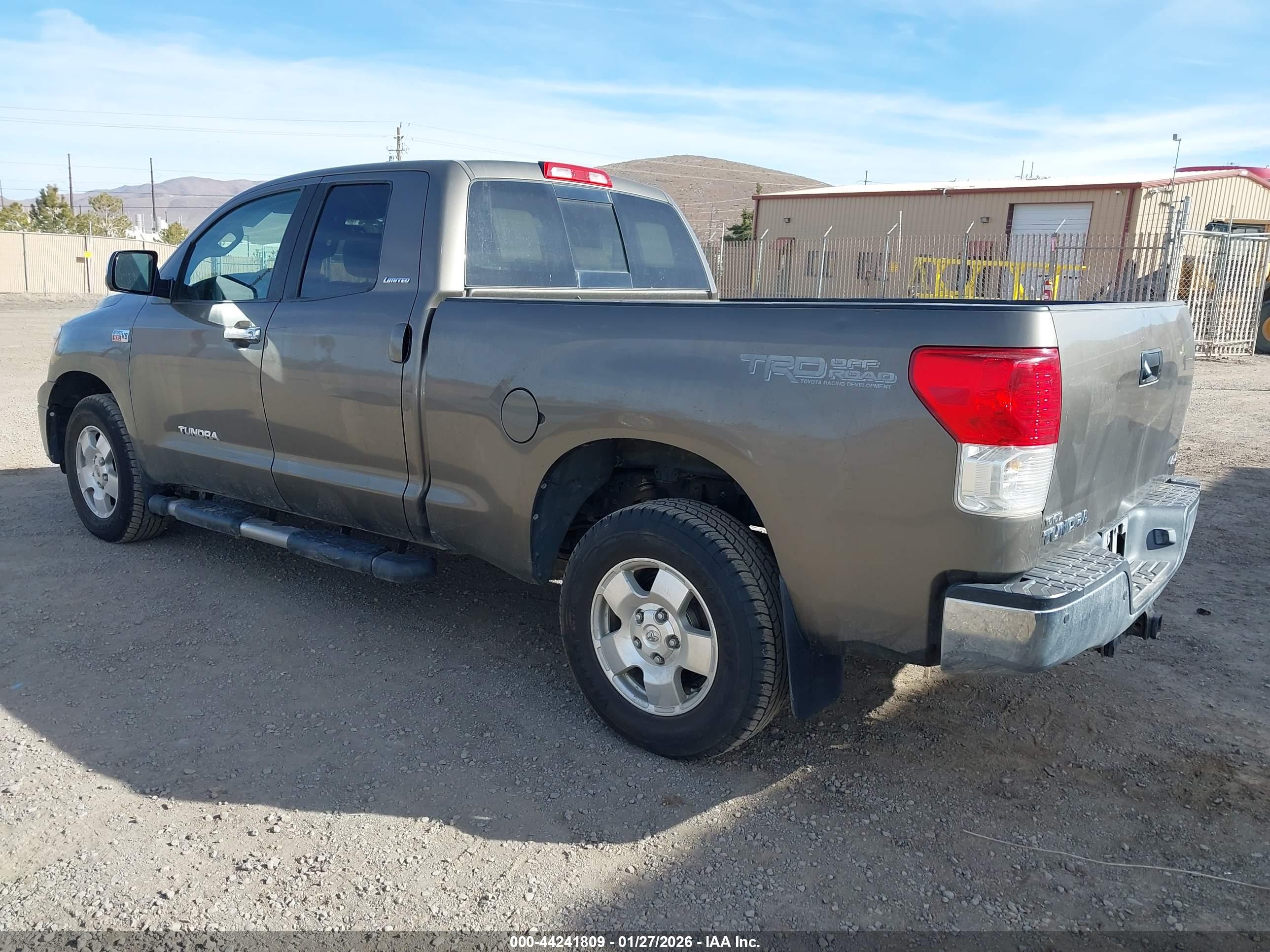TOYOTA TUNDRA image 3