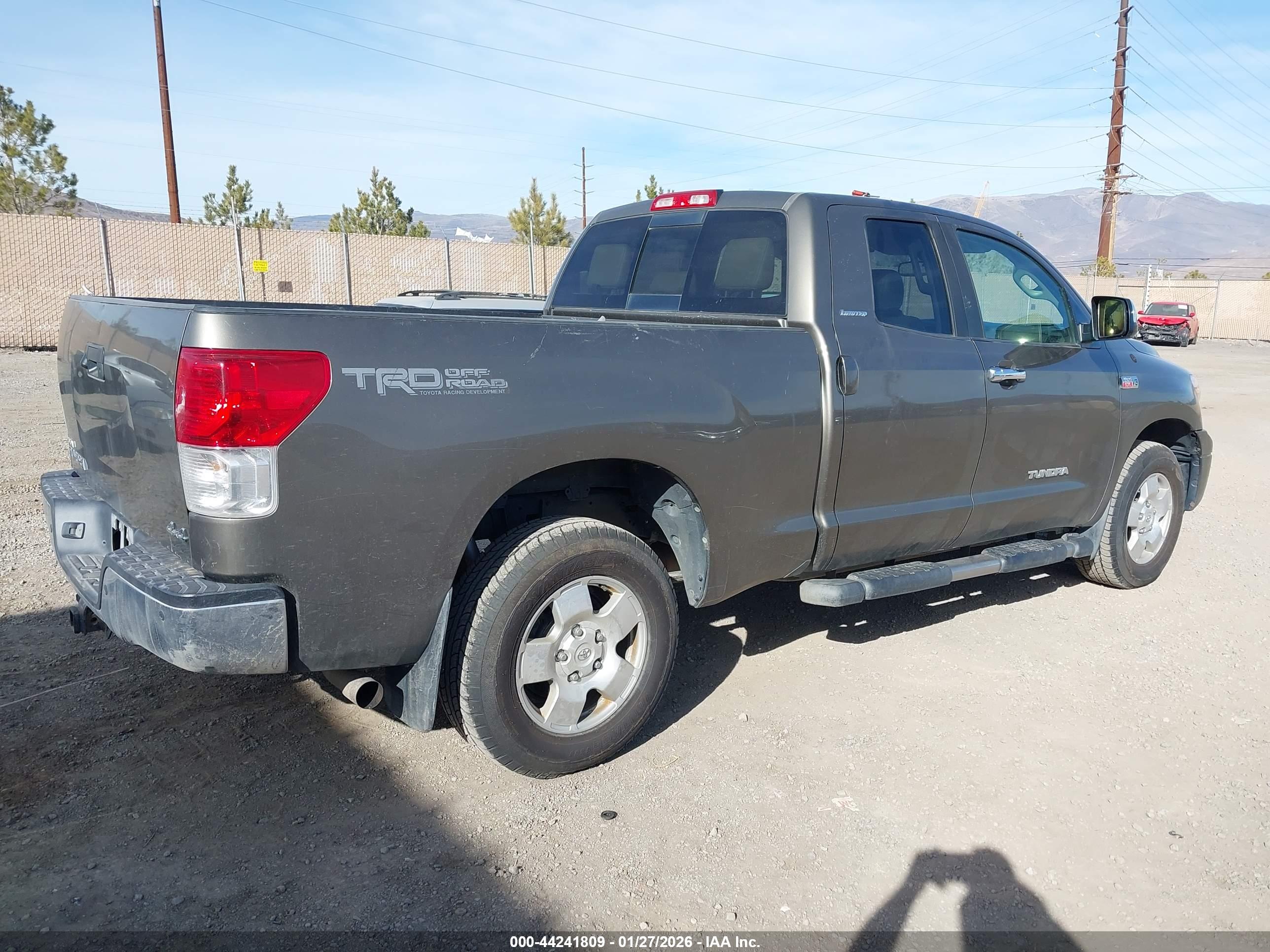 TOYOTA TUNDRA image 4