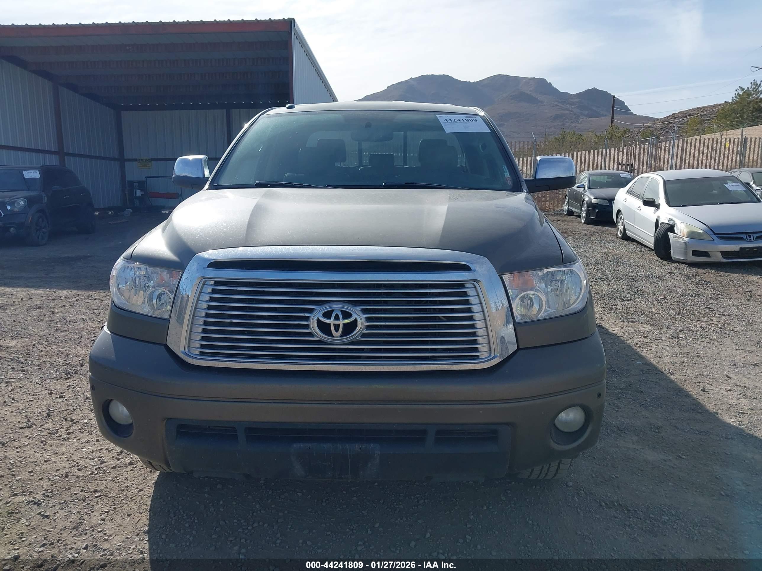 TOYOTA TUNDRA image 6