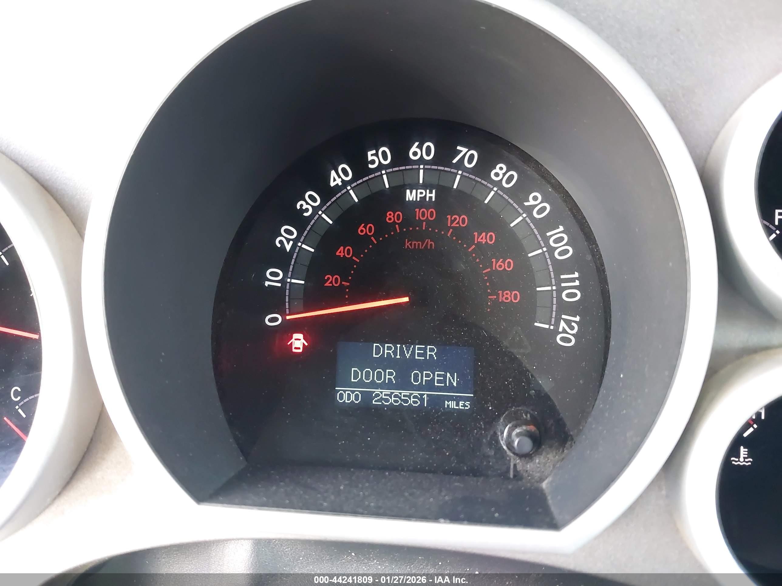 TOYOTA TUNDRA image 7