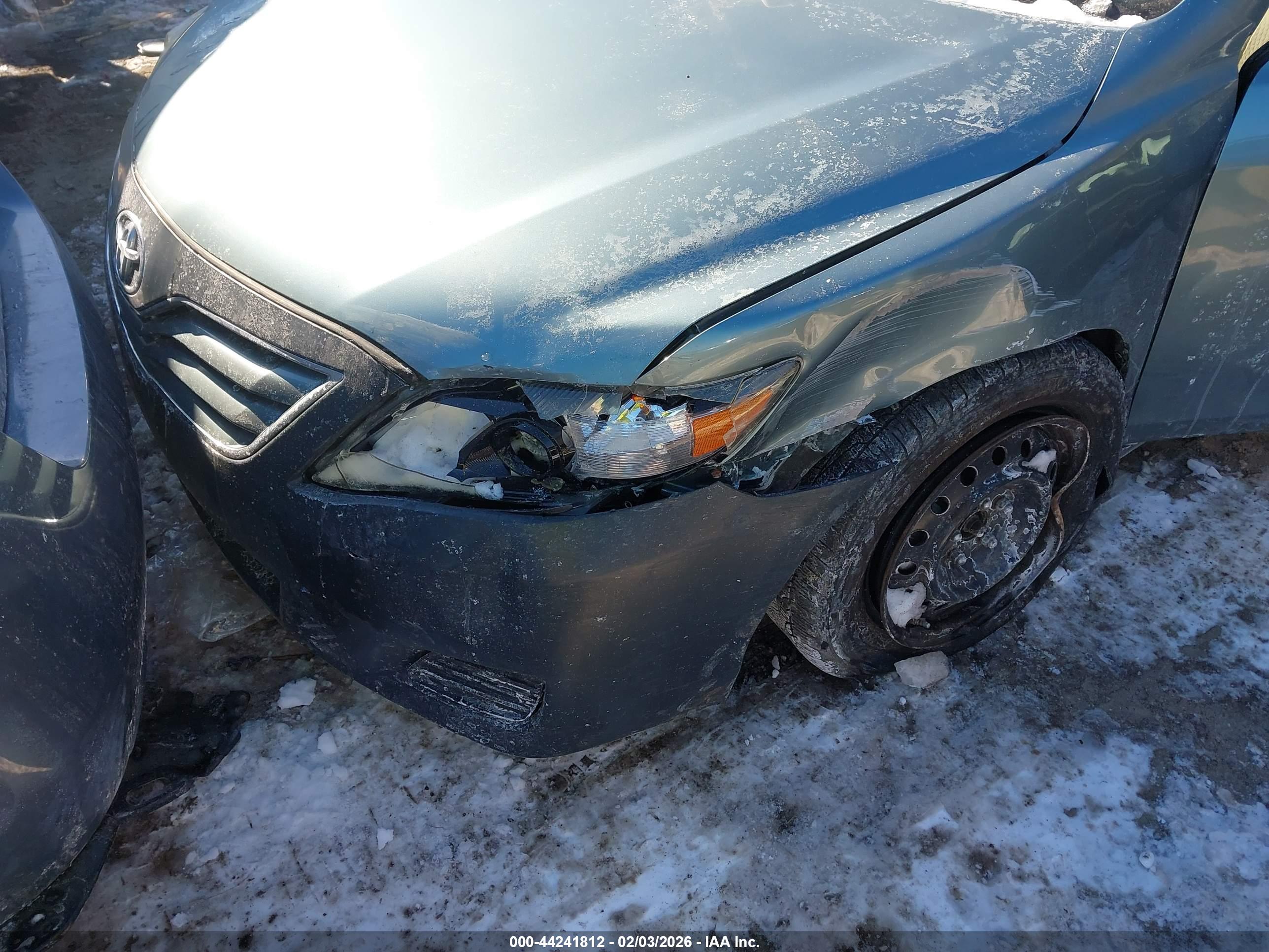 TOYOTA CAMRY image 6