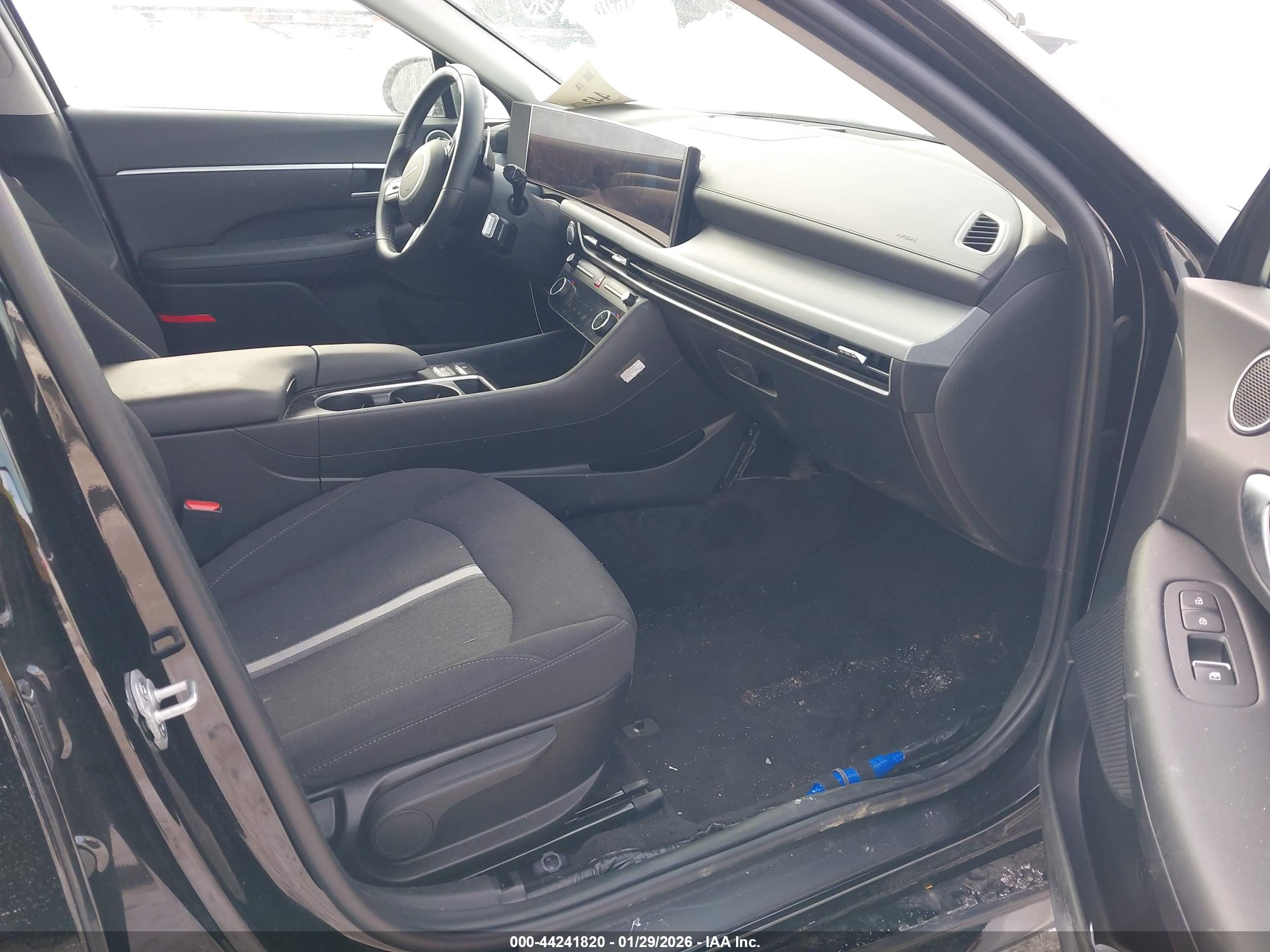 HYUNDAI SONATA image 5