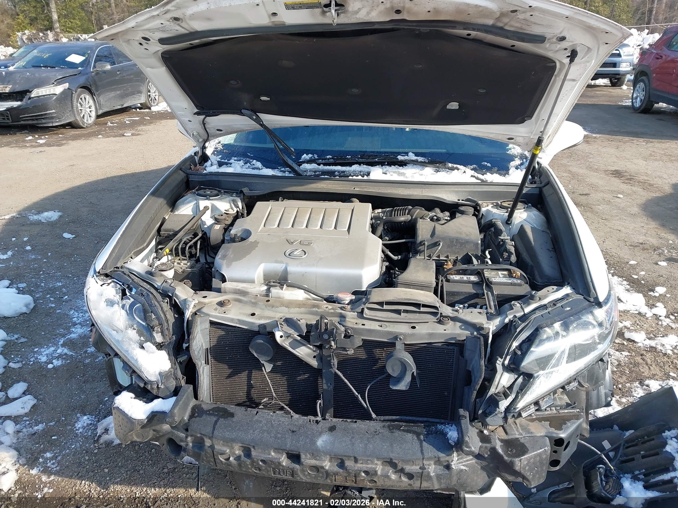LEXUS ES image 10
