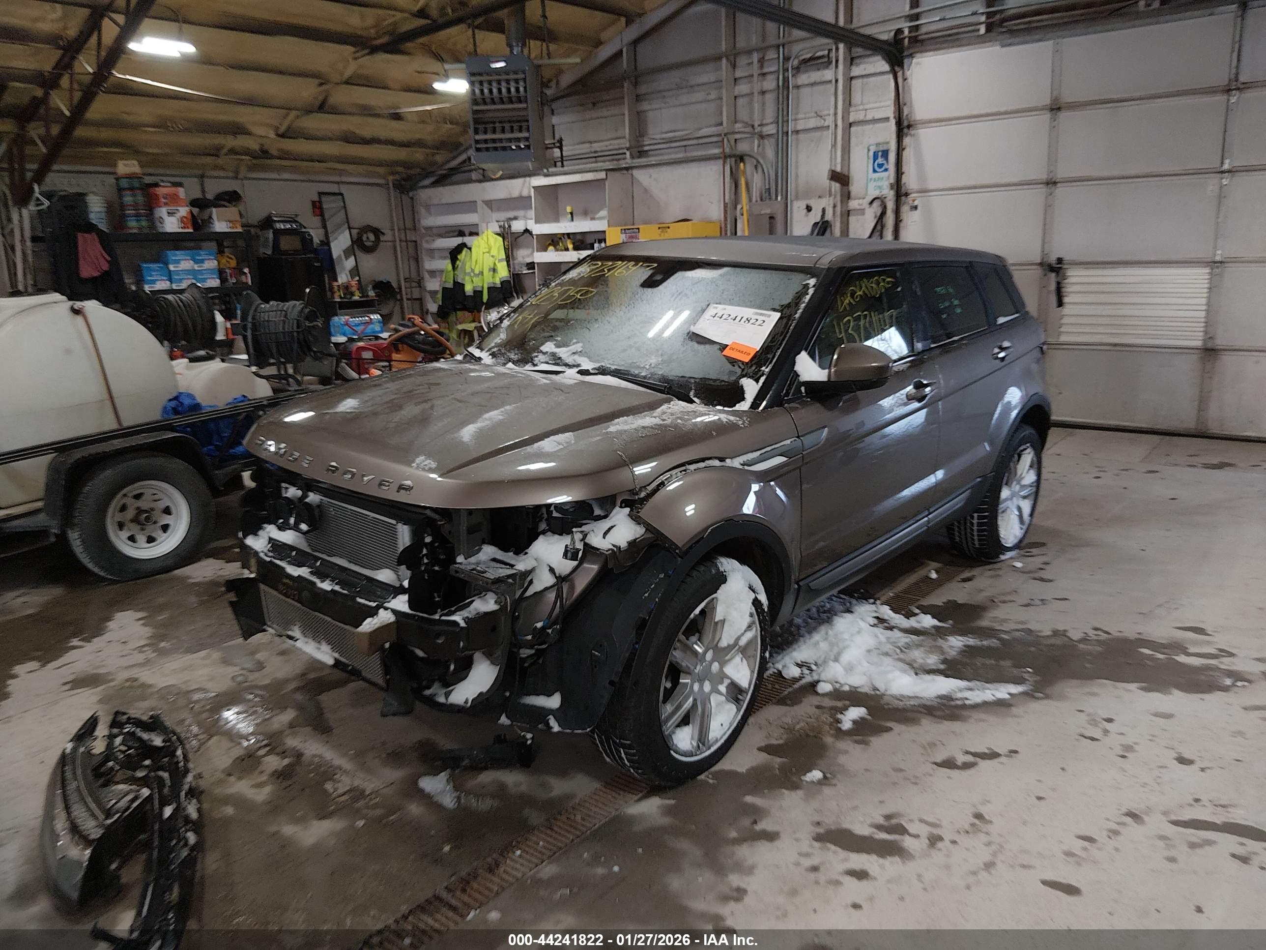 LAND ROVER image 2
