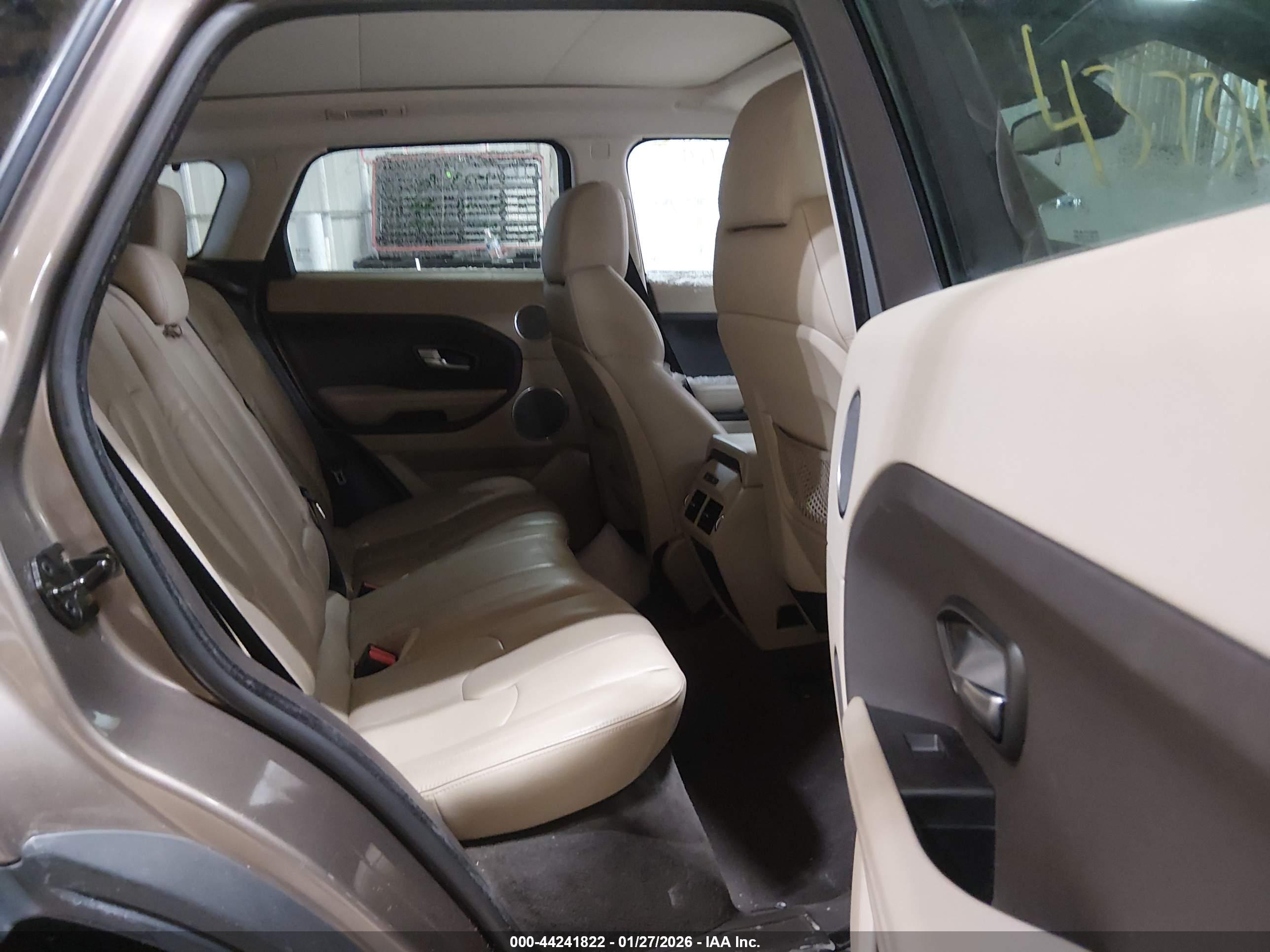 LAND ROVER image 8