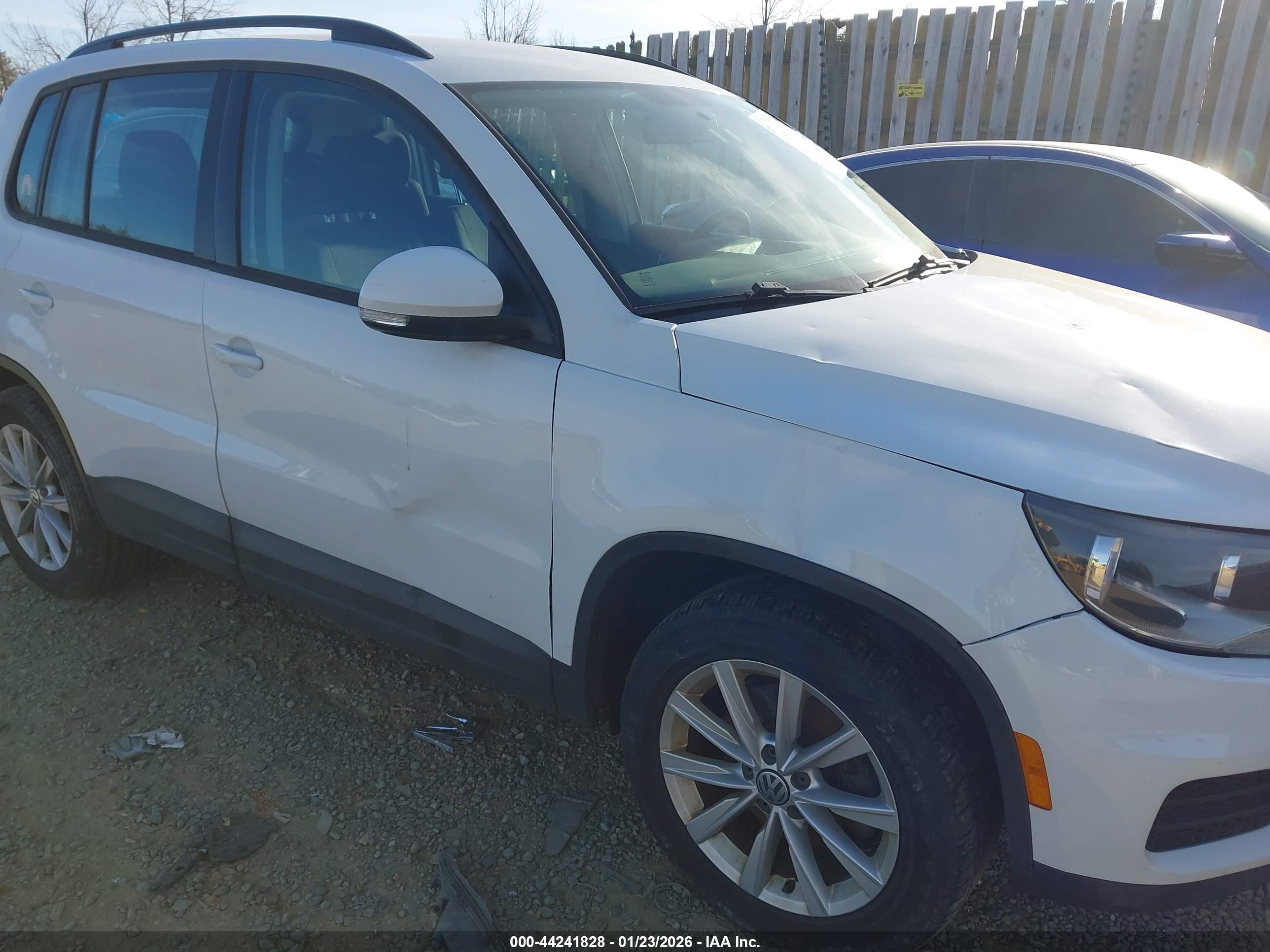 VOLKSWAGEN TIGUAN image 6