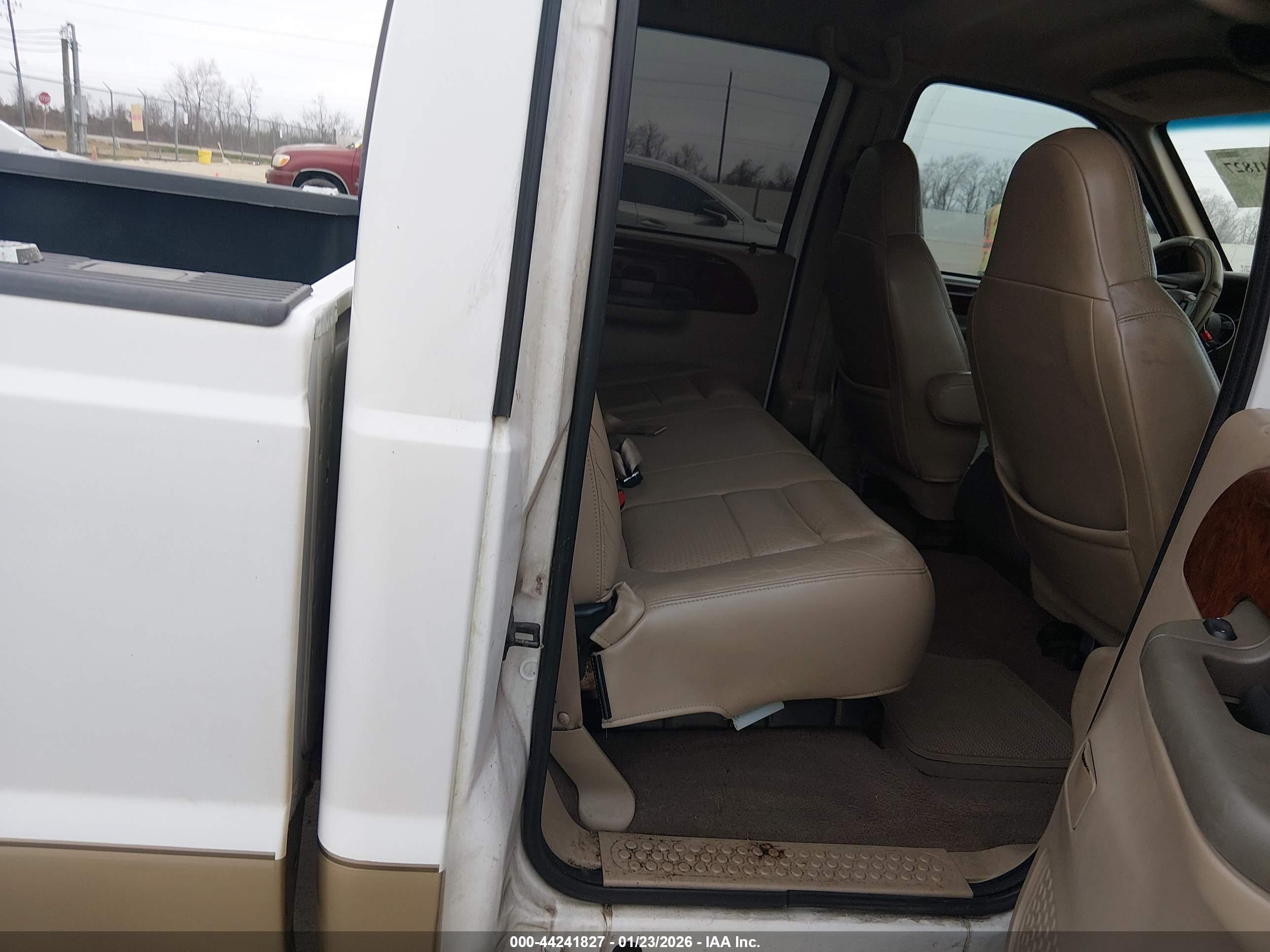 FORD F-250 image 8