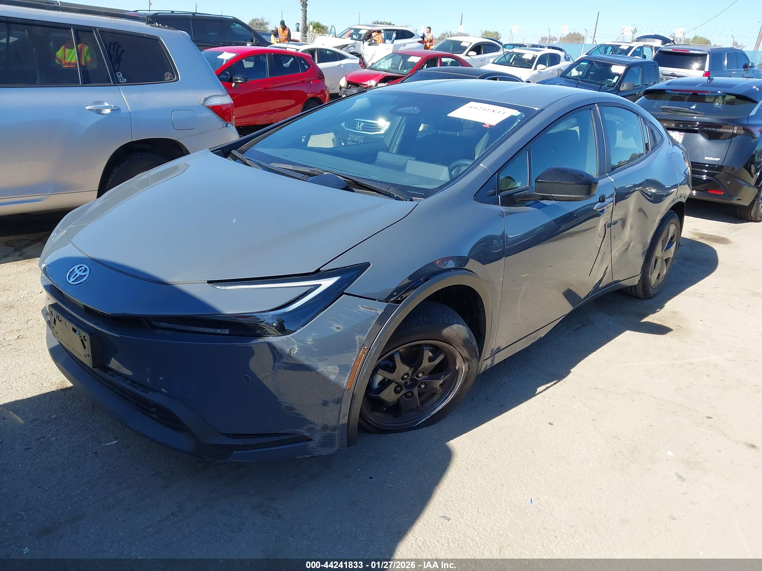 TOYOTA PRIUS image 2