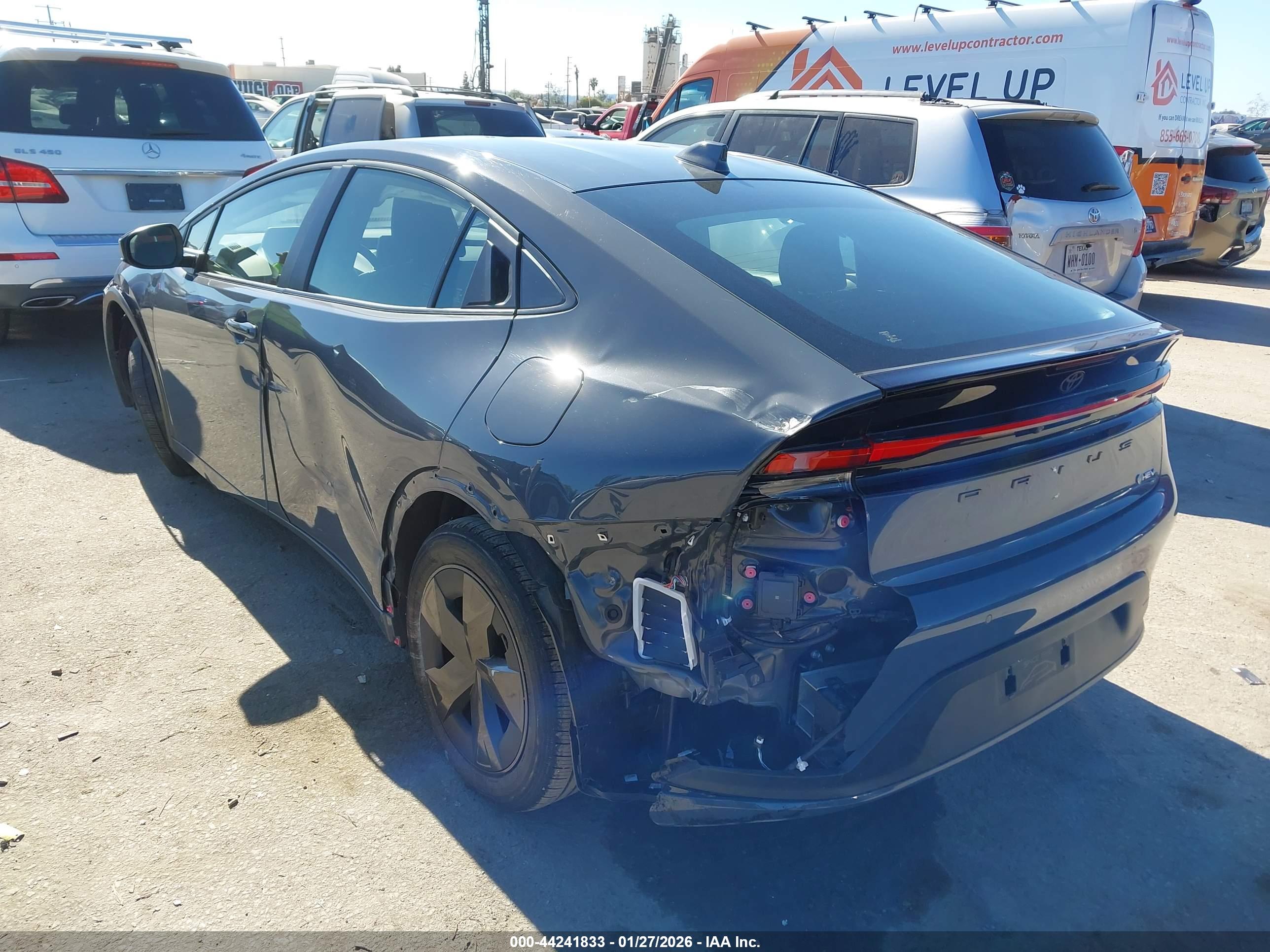 TOYOTA PRIUS image 3