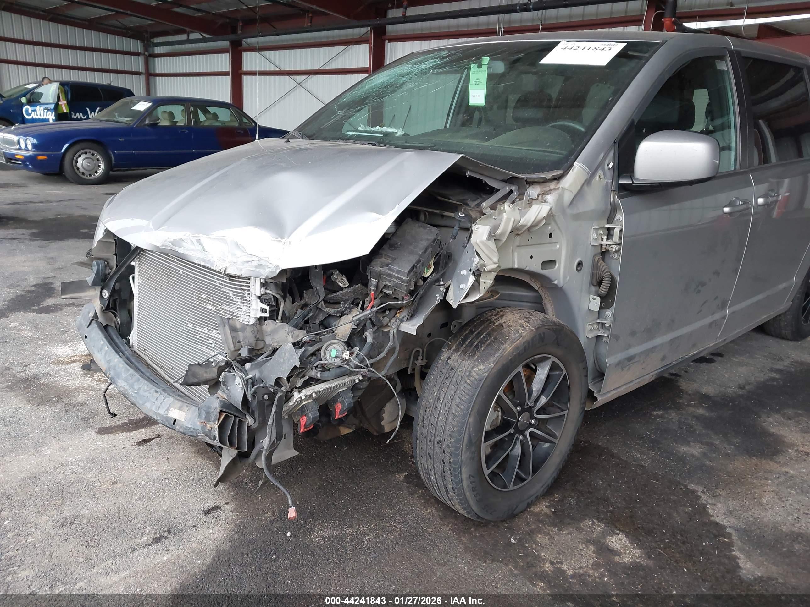 DODGE GRAND image 6