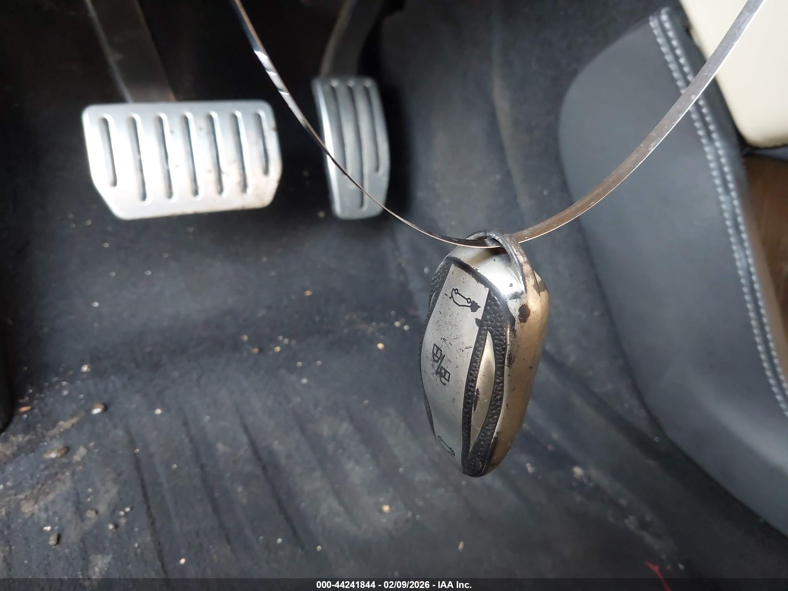 TESLA MODEL image 11