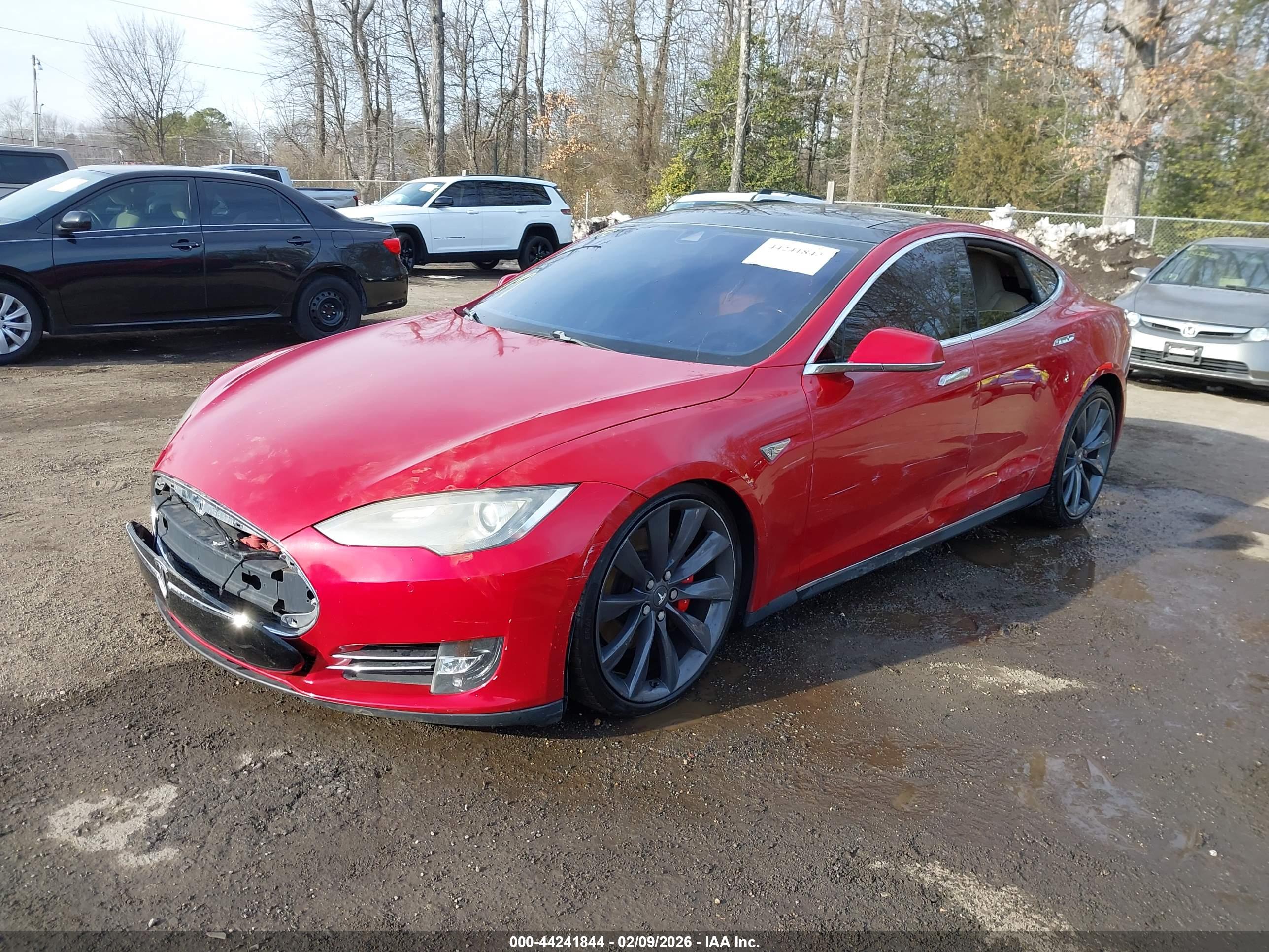TESLA MODEL image 2