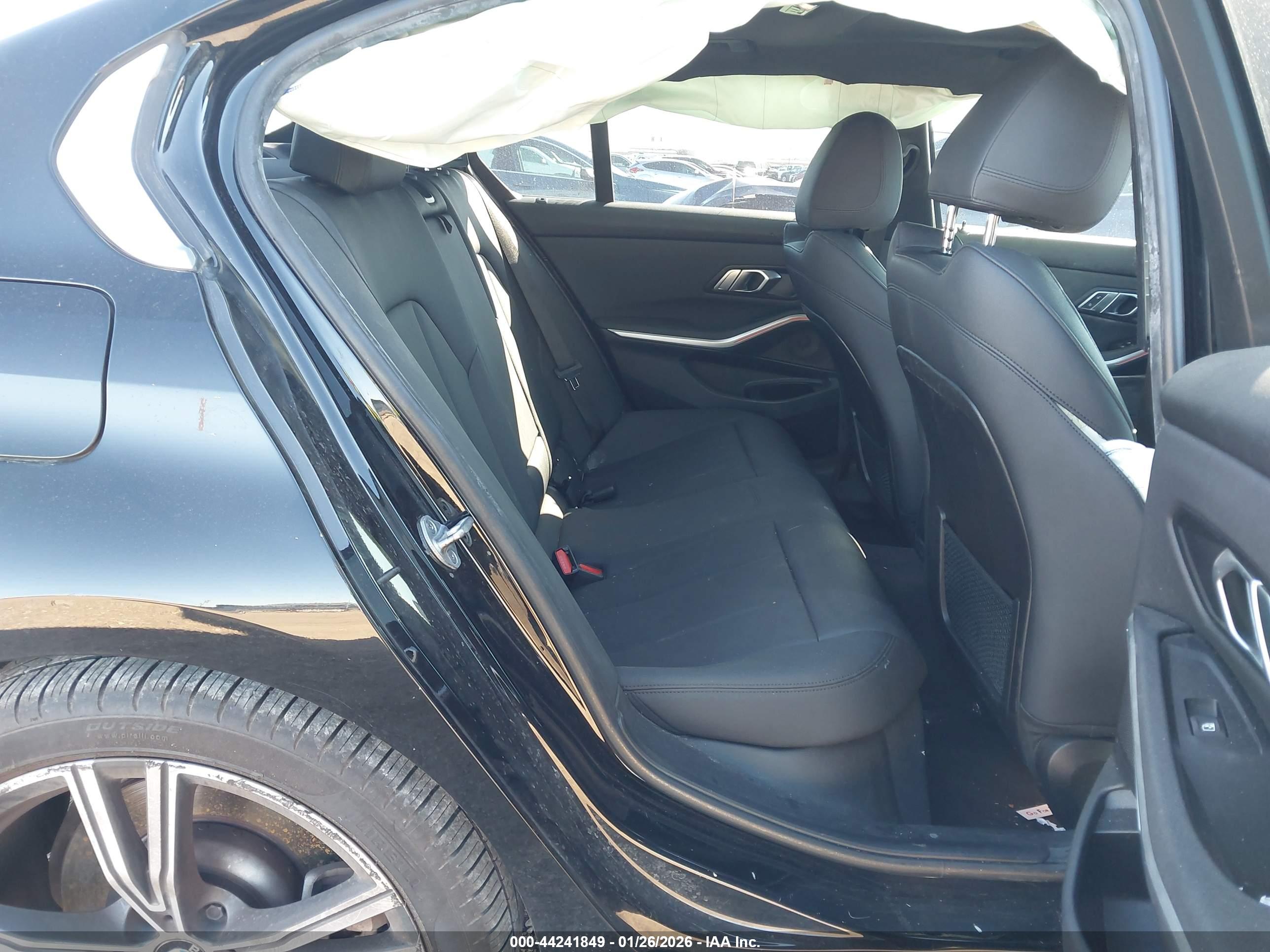 BMW 330I image 8
