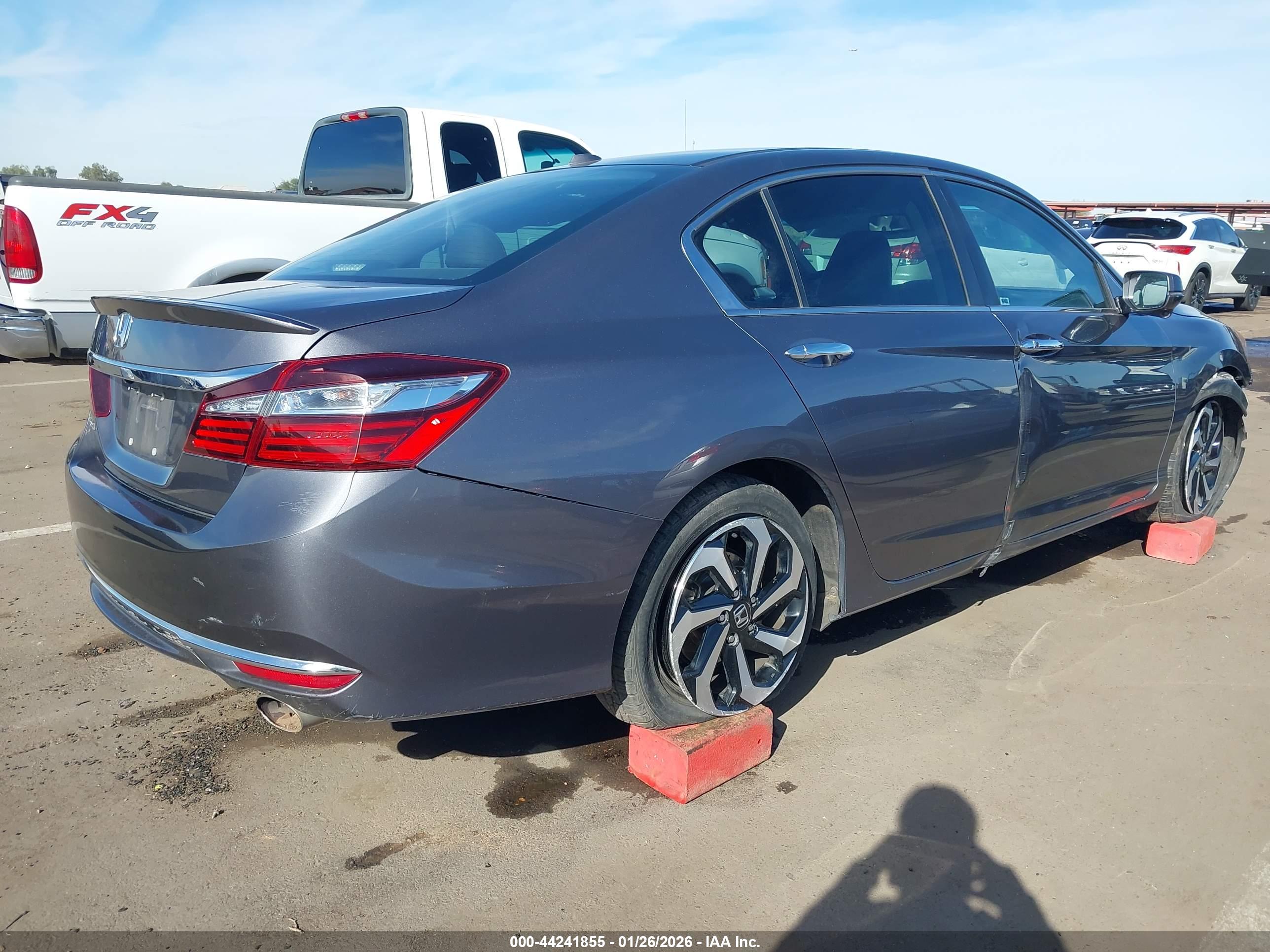 HONDA ACCORD image 4