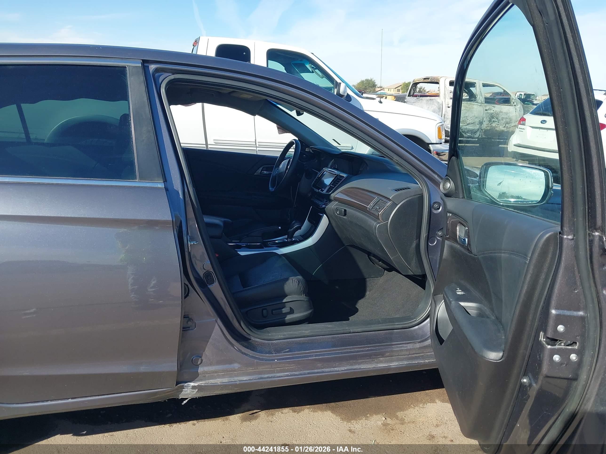 HONDA ACCORD image 5