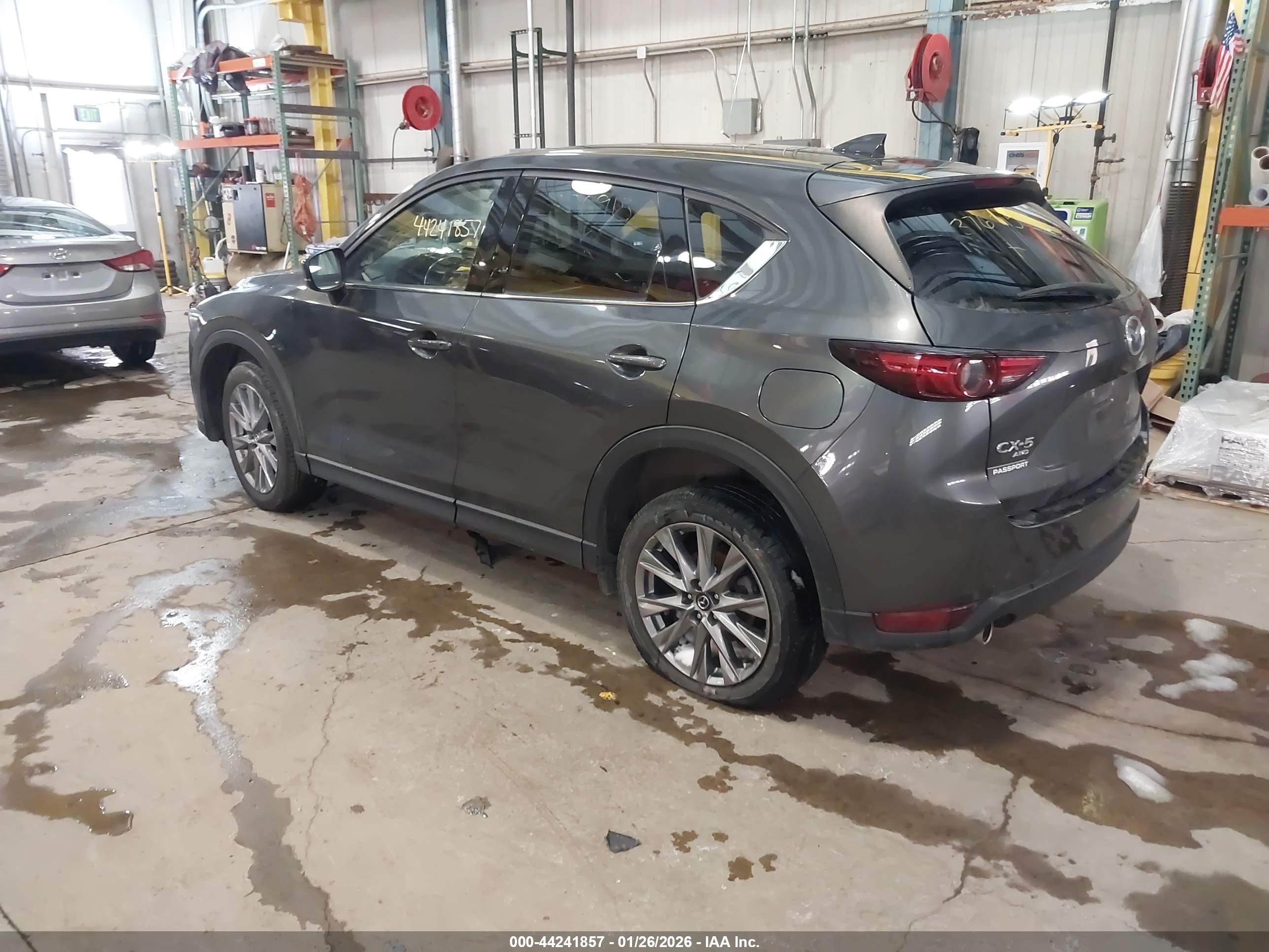 MAZDA CX-5 image 3