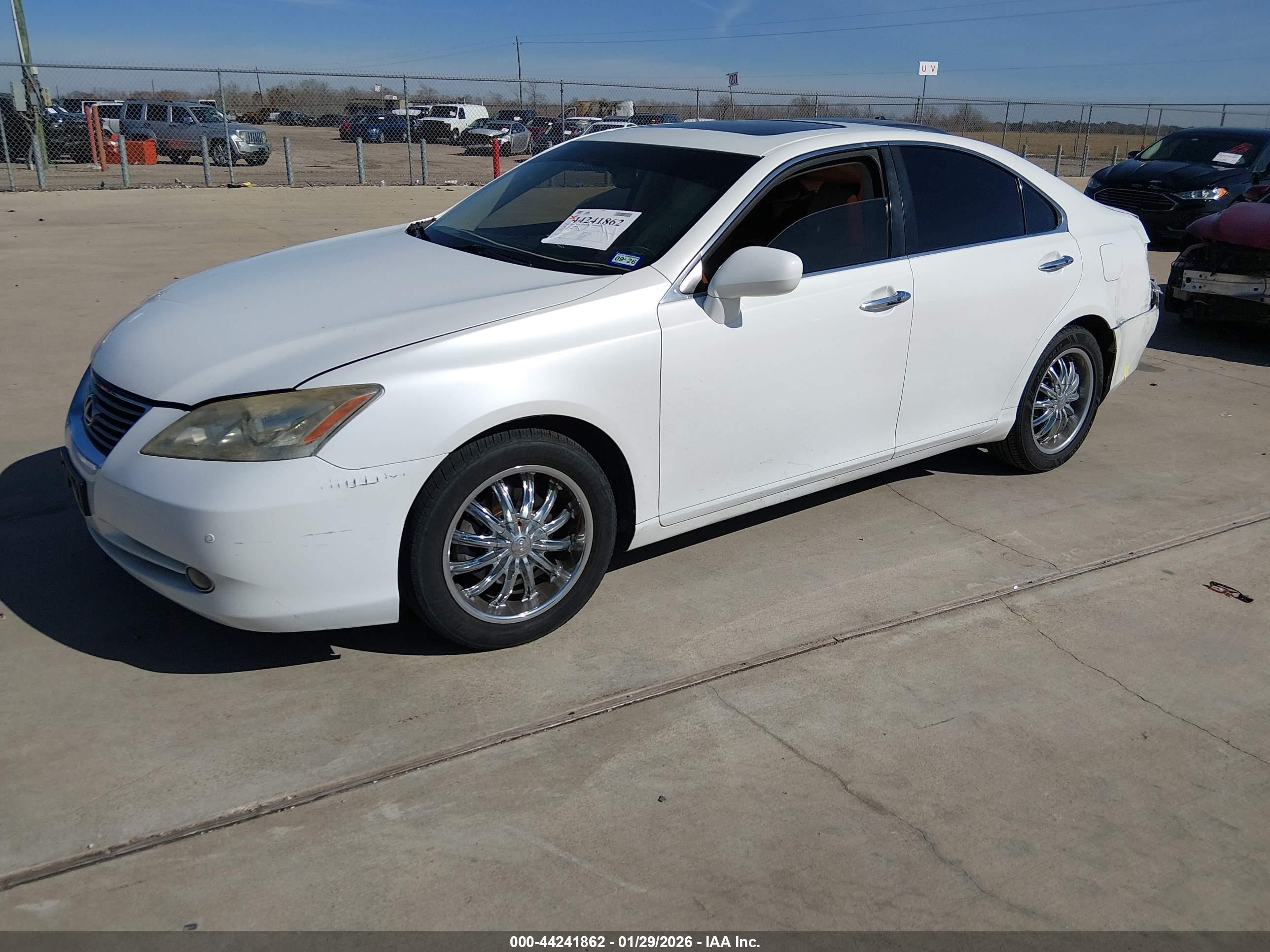 LEXUS ES image 2