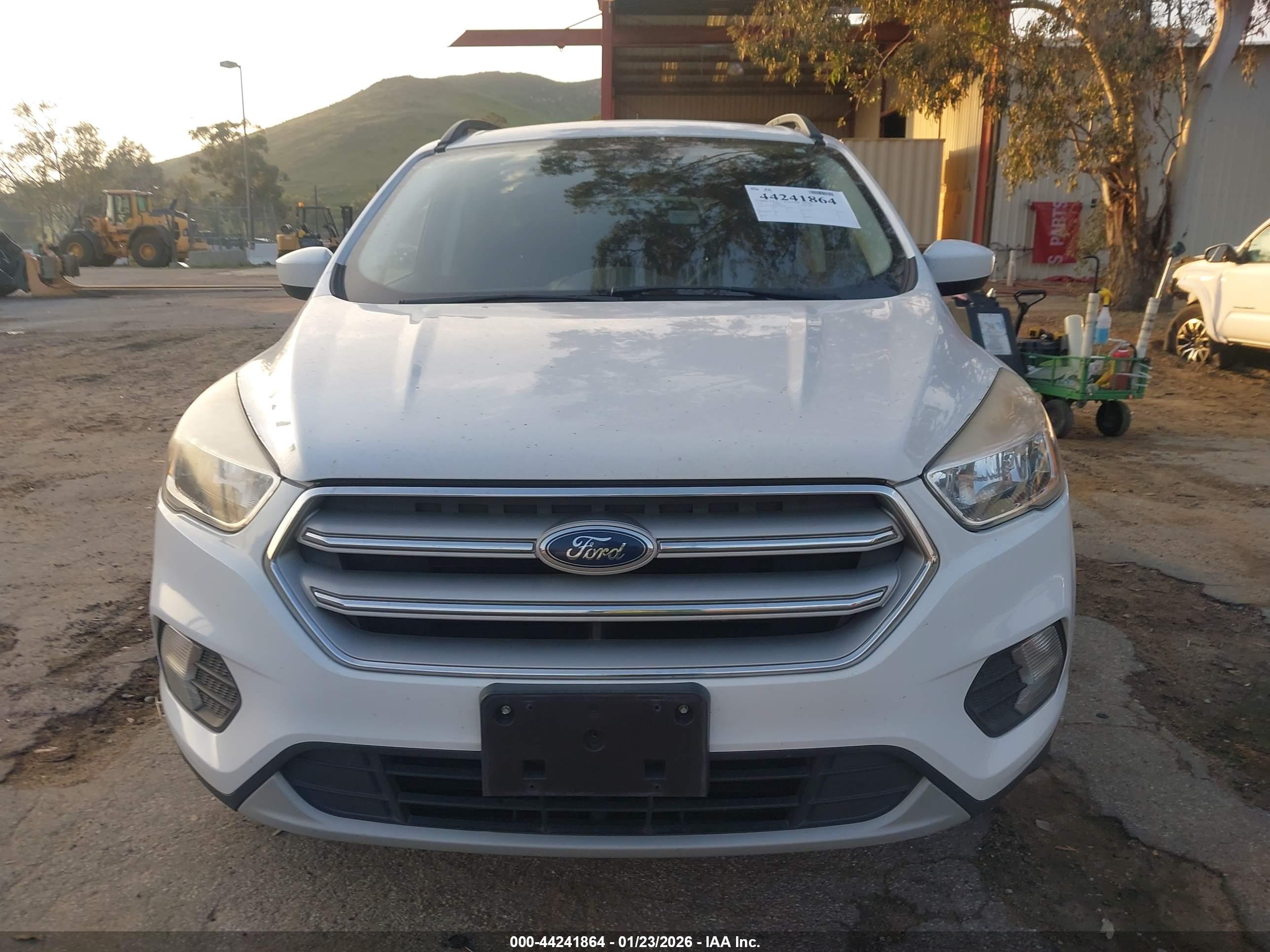 FORD ESCAPE image 6