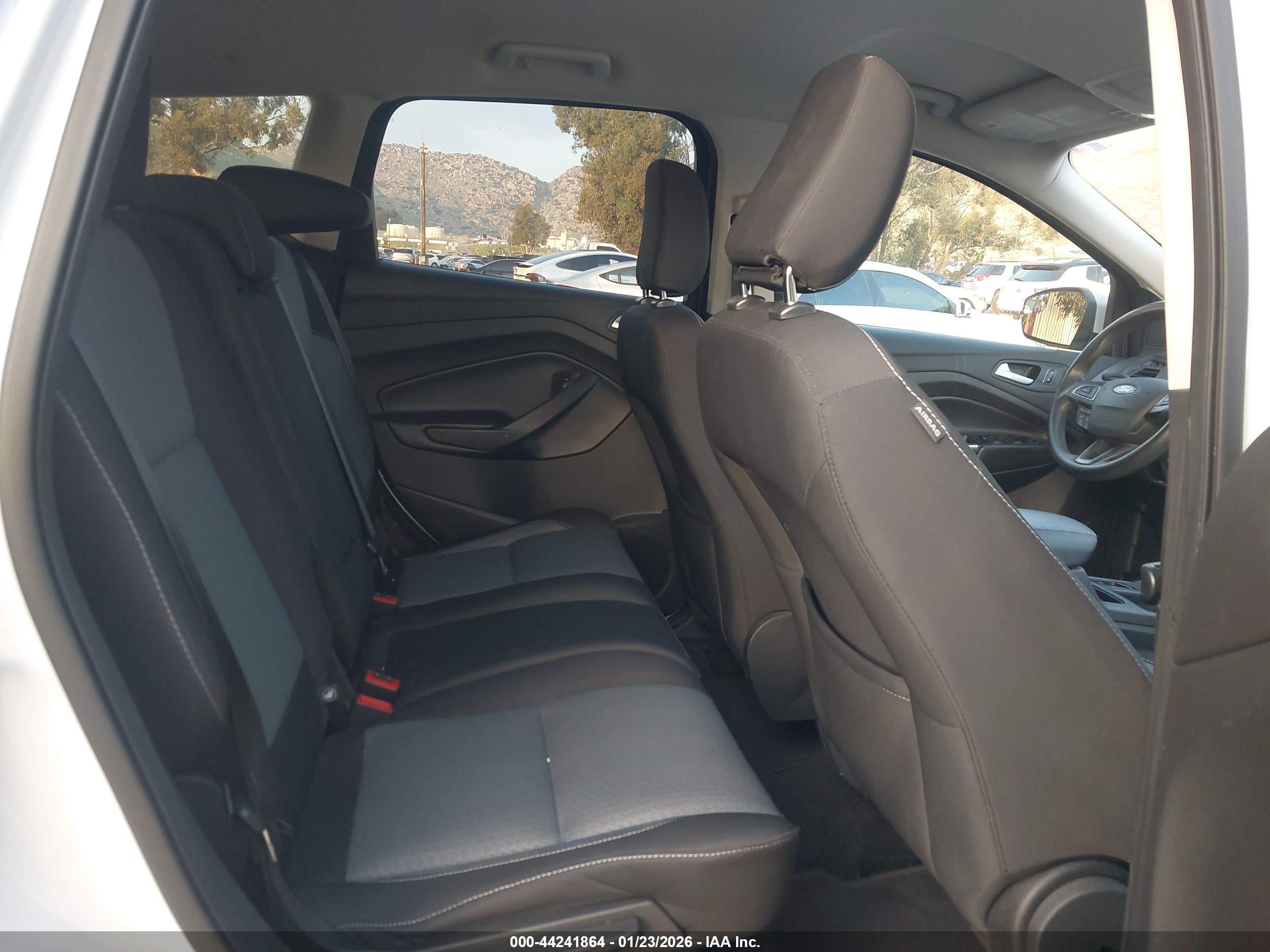 FORD ESCAPE image 8
