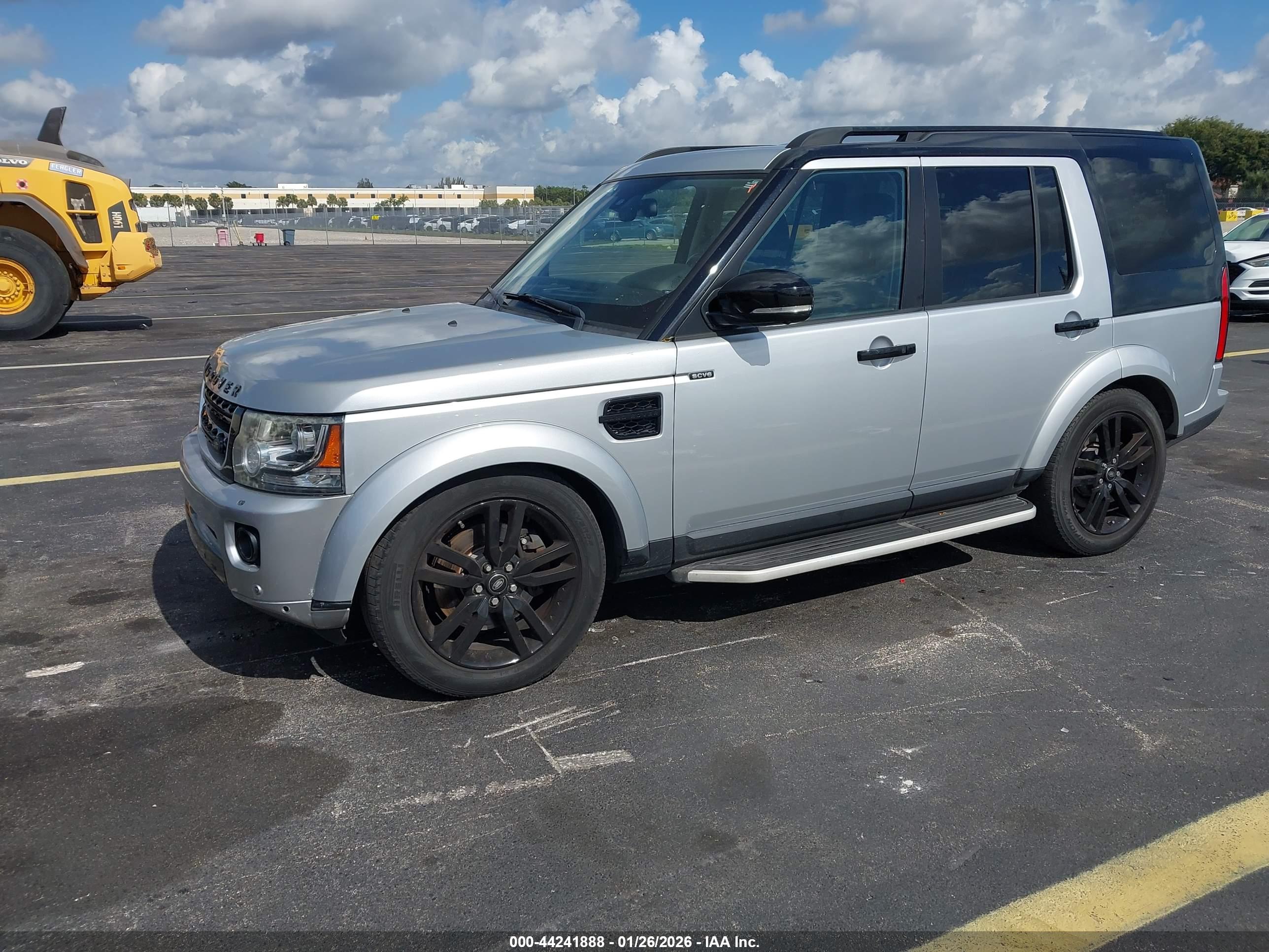 LAND ROVER image 2