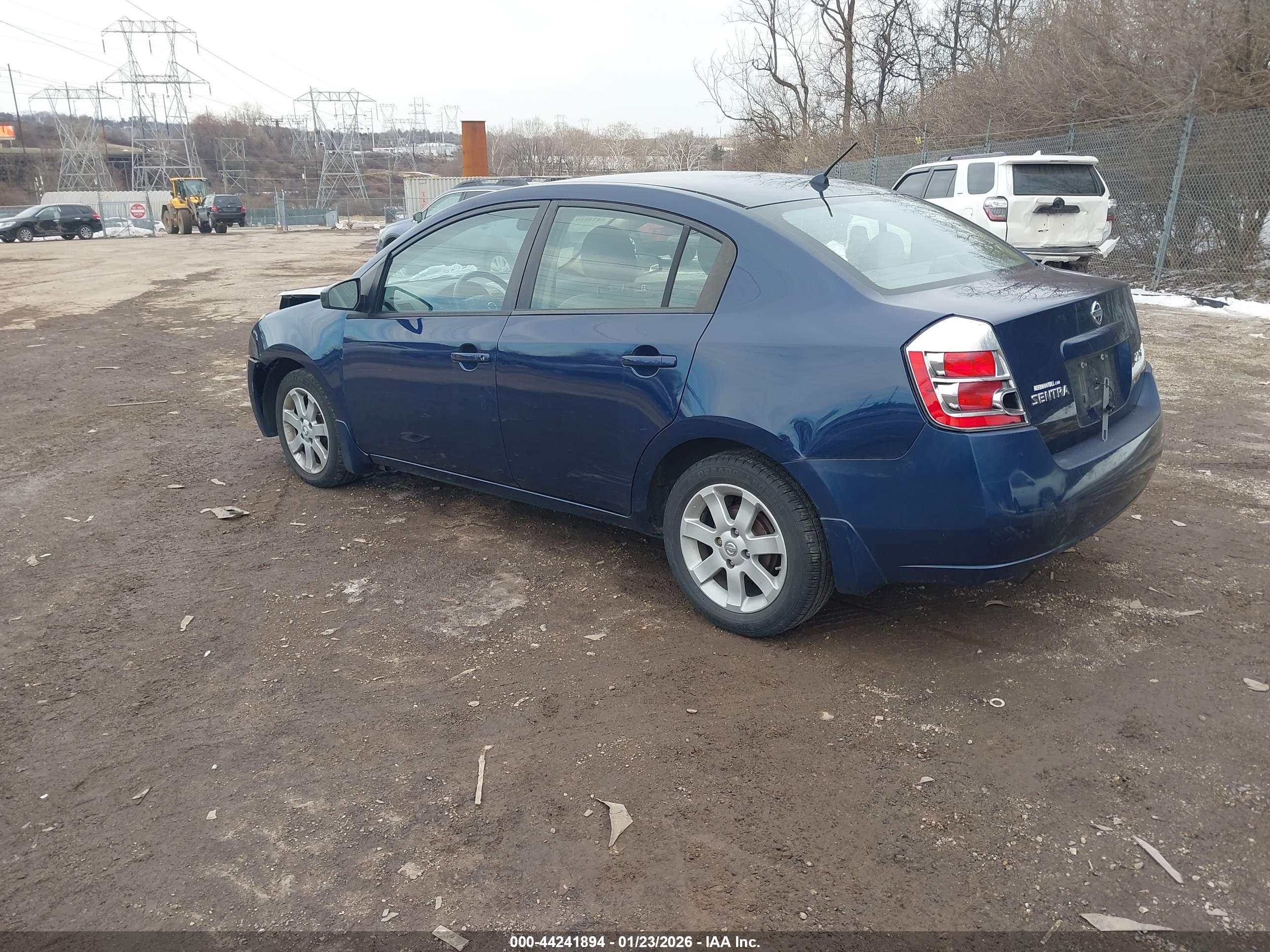 NISSAN SENTRA image 3