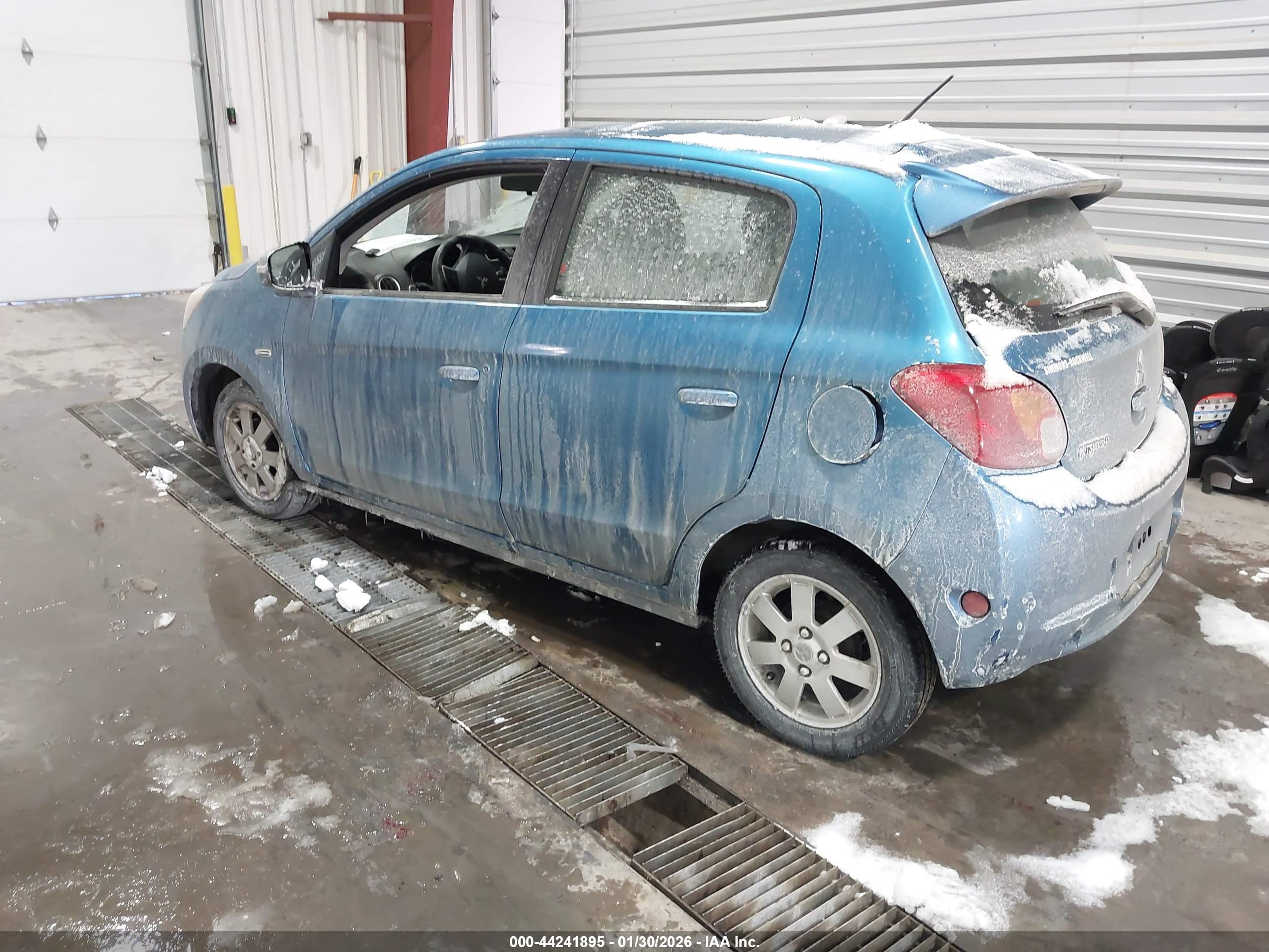 MITSUBISHI MIRAGE image 3