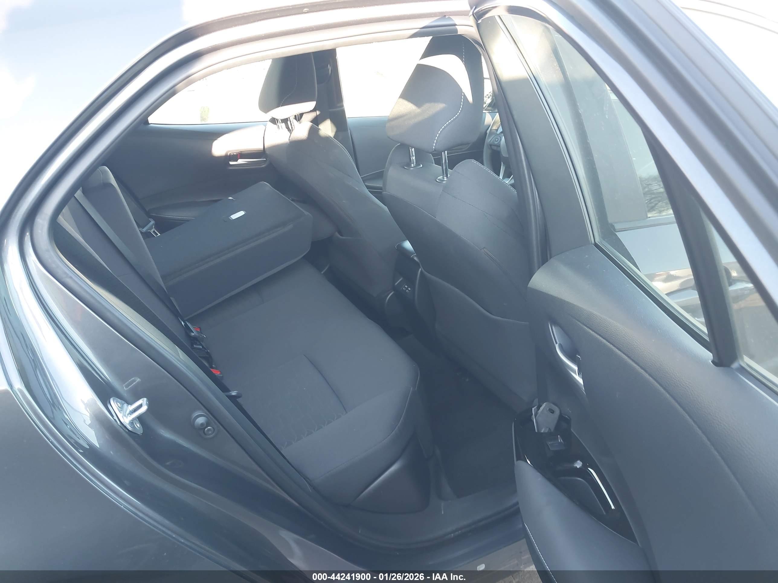 TOYOTA COROLLA image 8