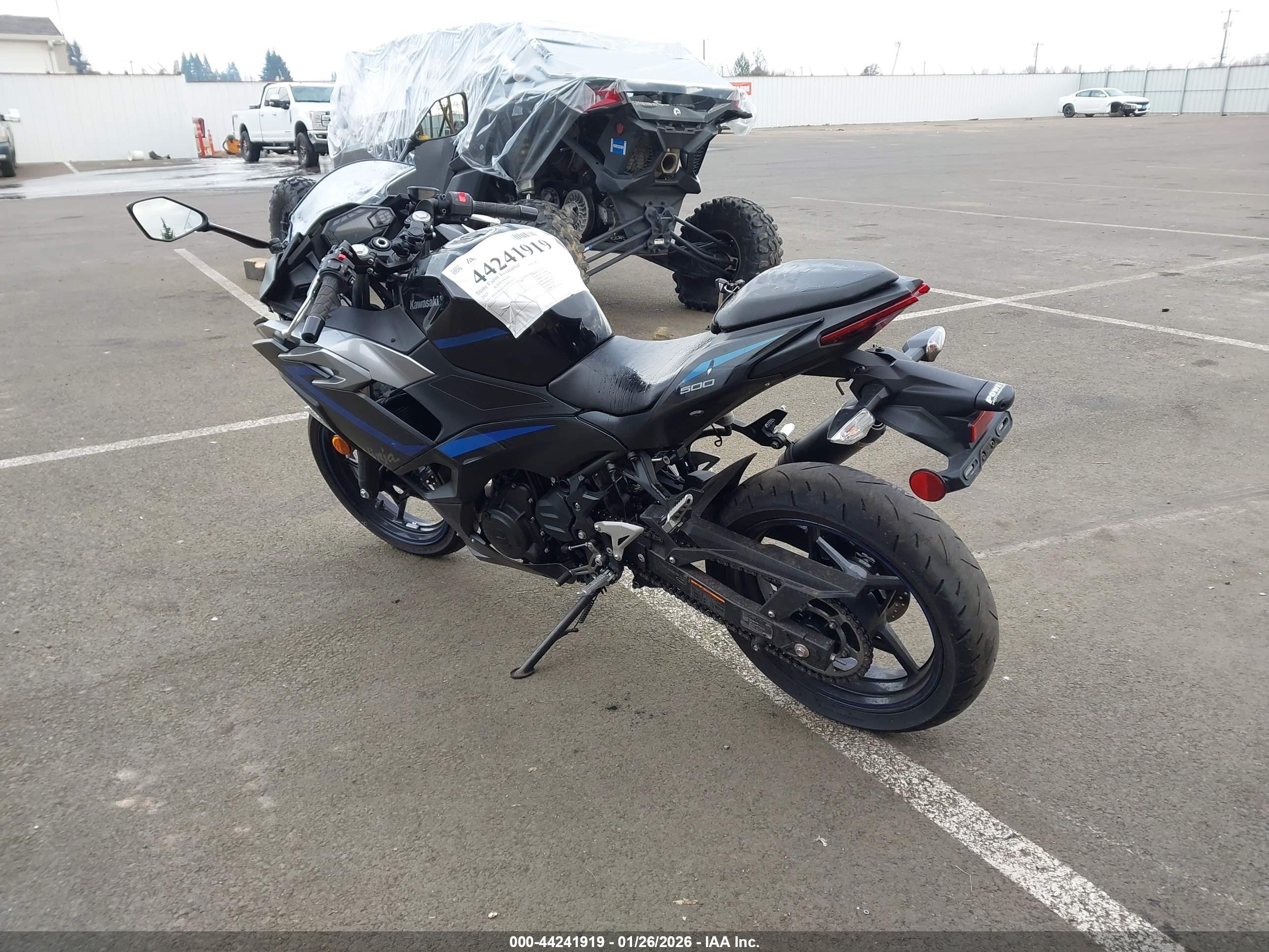 KAWASAKI EX500 image 3