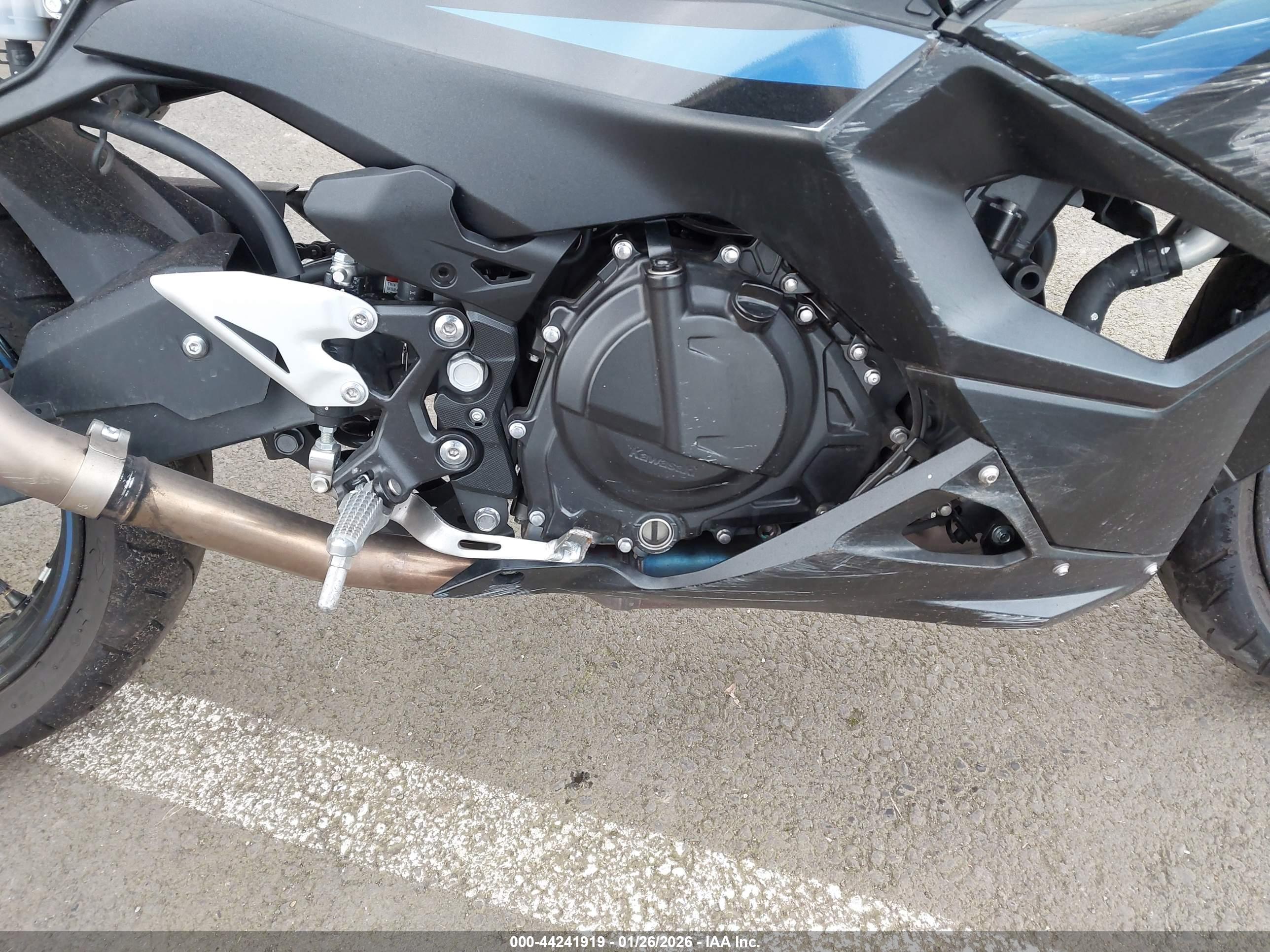 KAWASAKI EX500 image 8