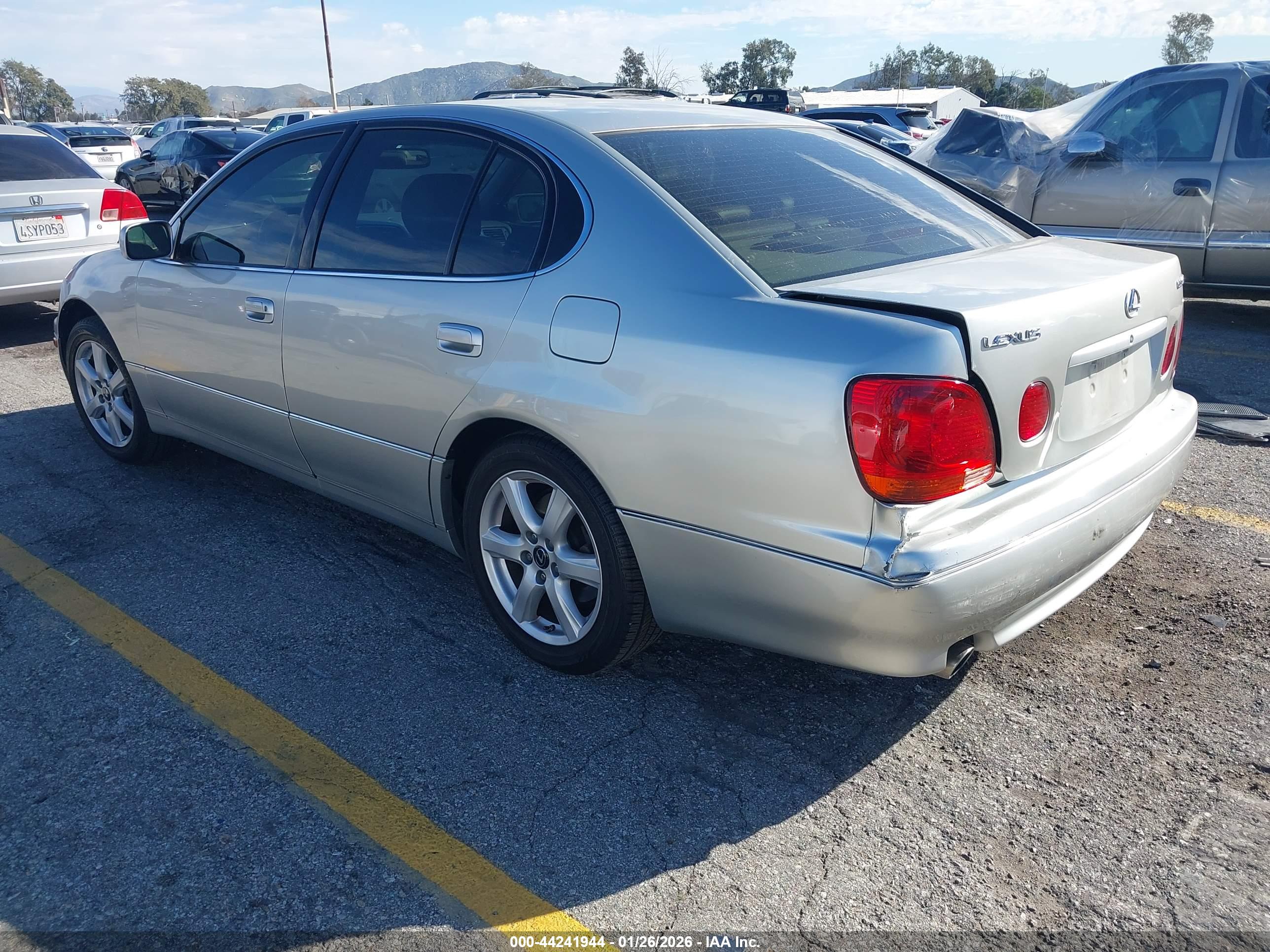 LEXUS GS image 3