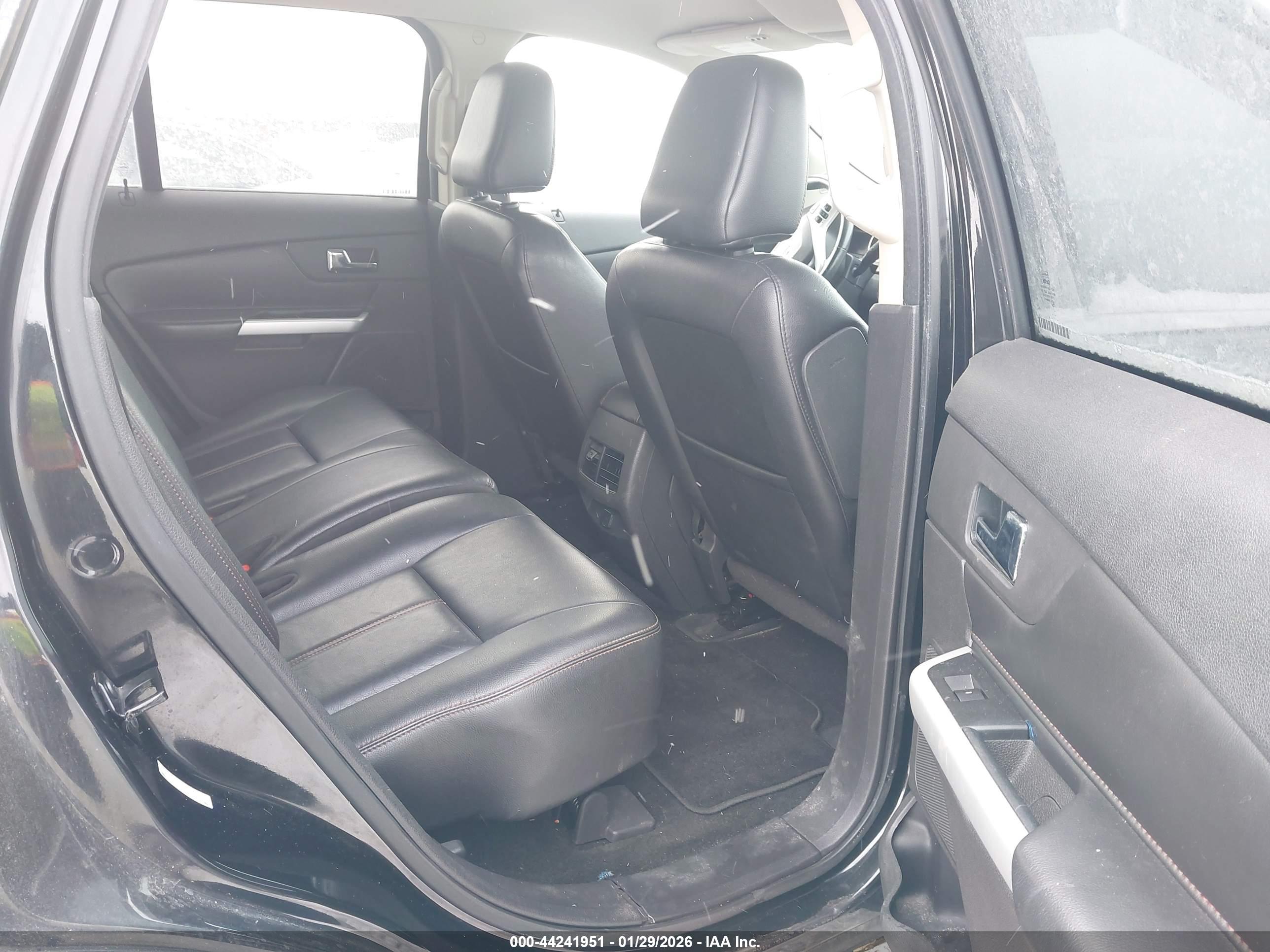 FORD EDGE image 8