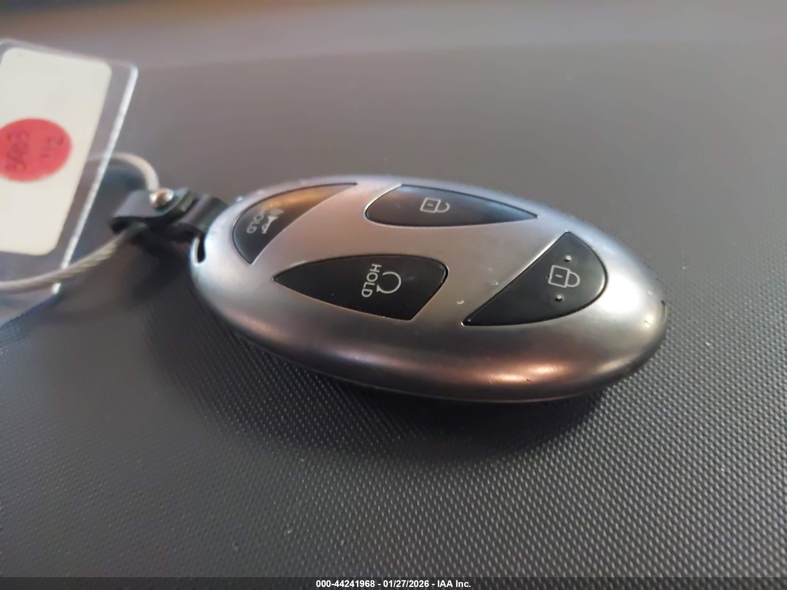 HYUNDAI KONA image 11