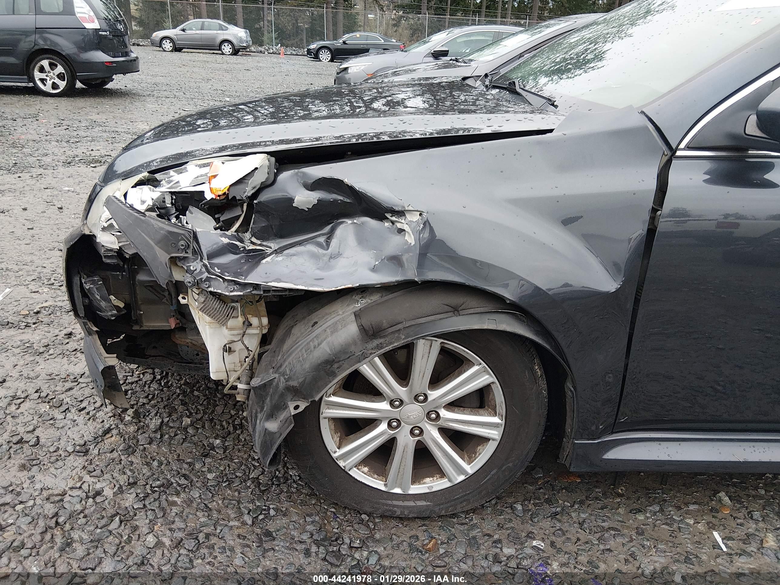 SUBARU LEGACY image 6