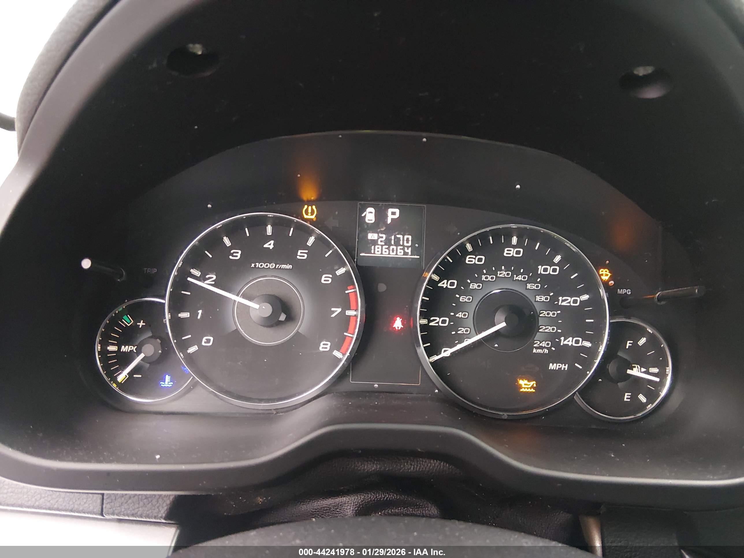 SUBARU LEGACY image 7