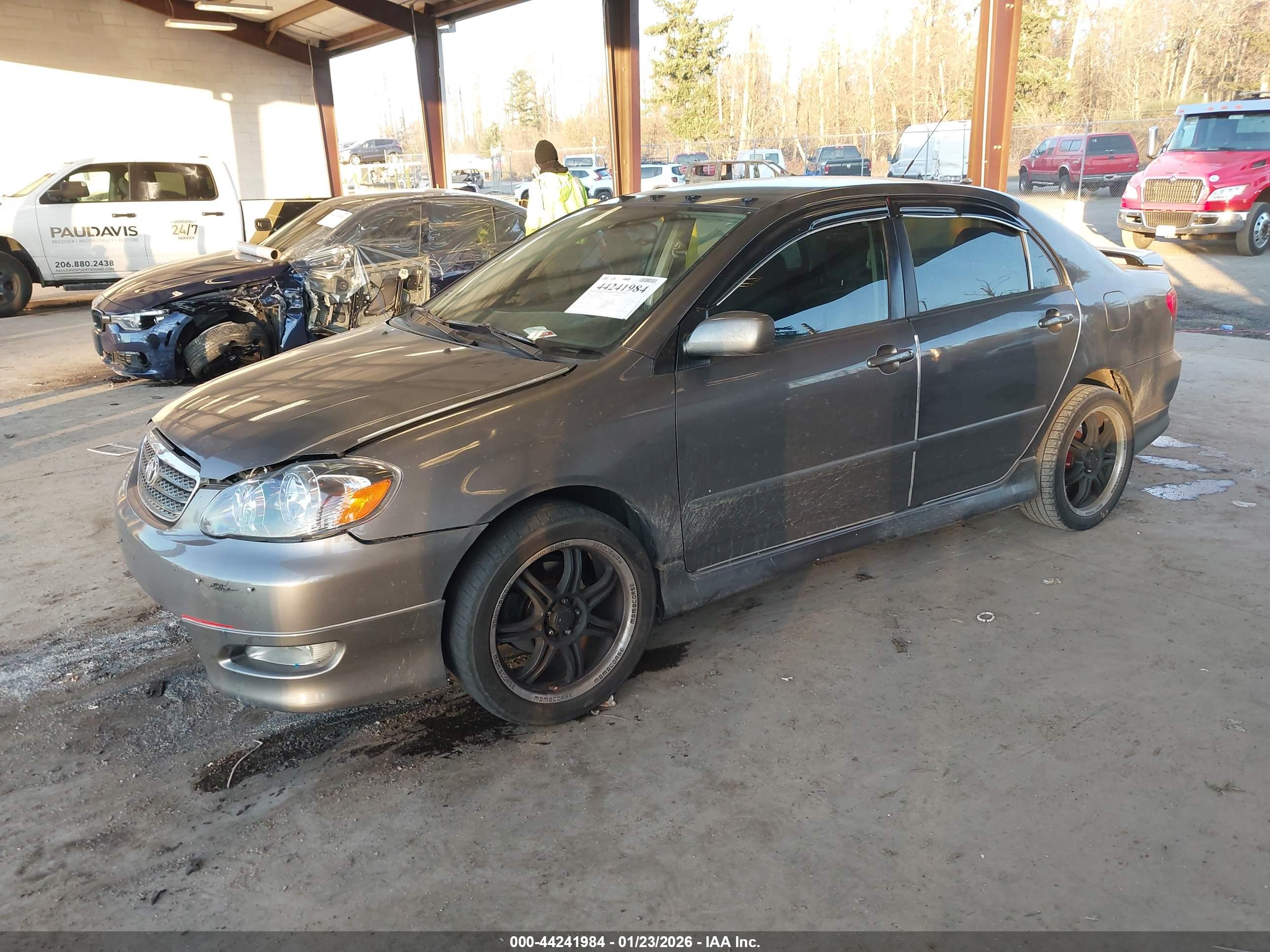 TOYOTA COROLLA image 2