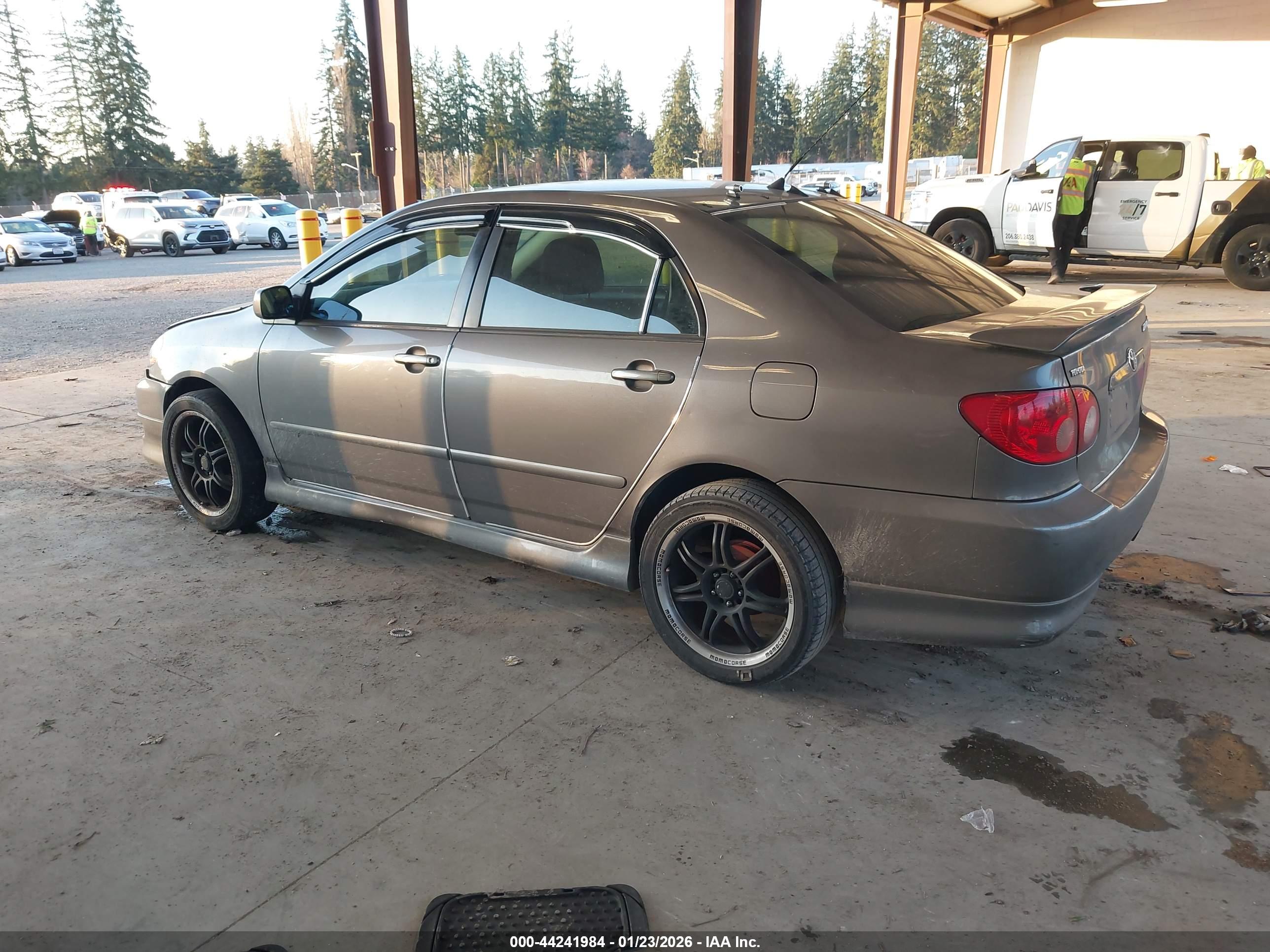 TOYOTA COROLLA image 3
